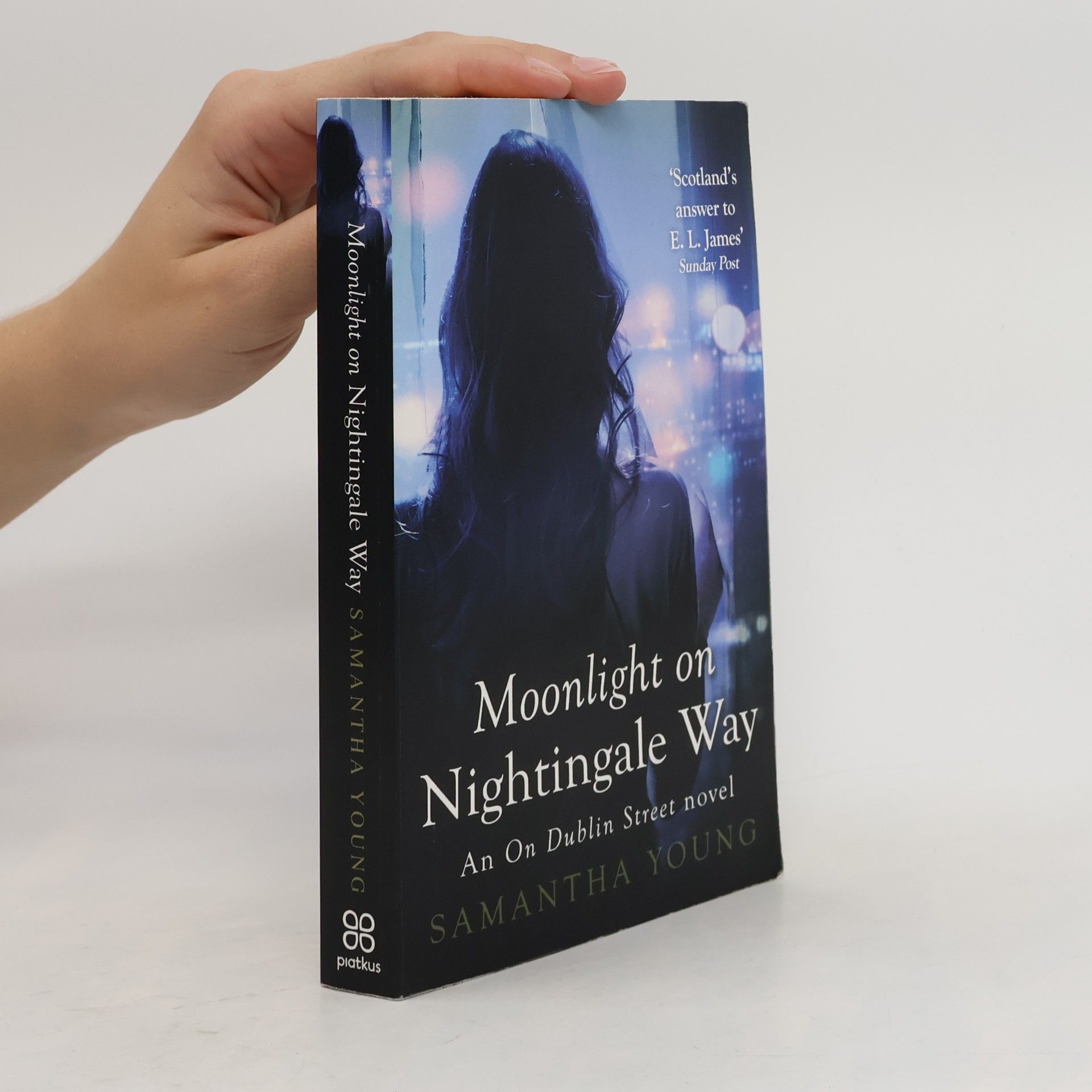 Samantha Young Moonlight on Nightingale Way. Nightingale Way - Romantische Nächte, englische Ausgabe