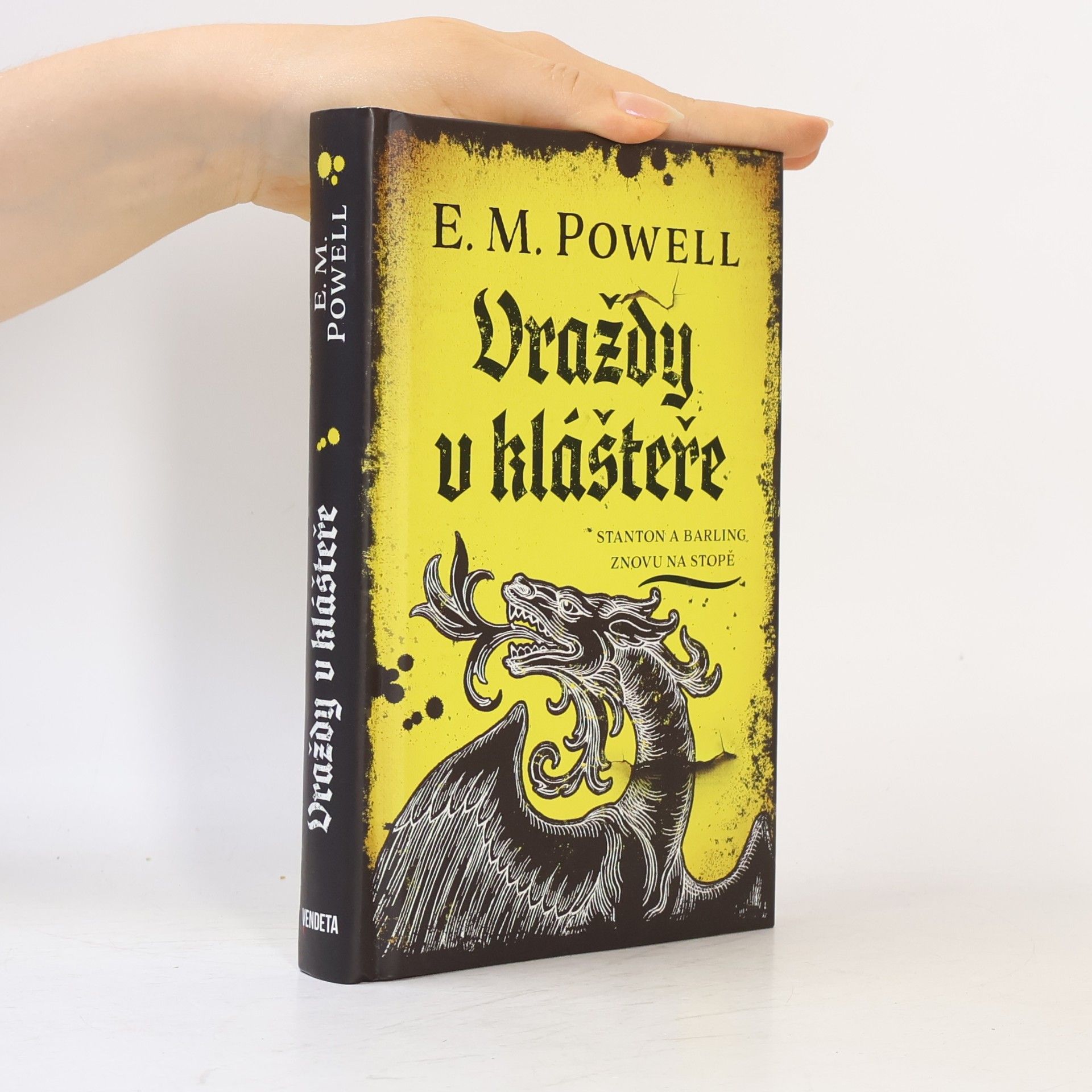 Max Powell Vraždy v klášteře