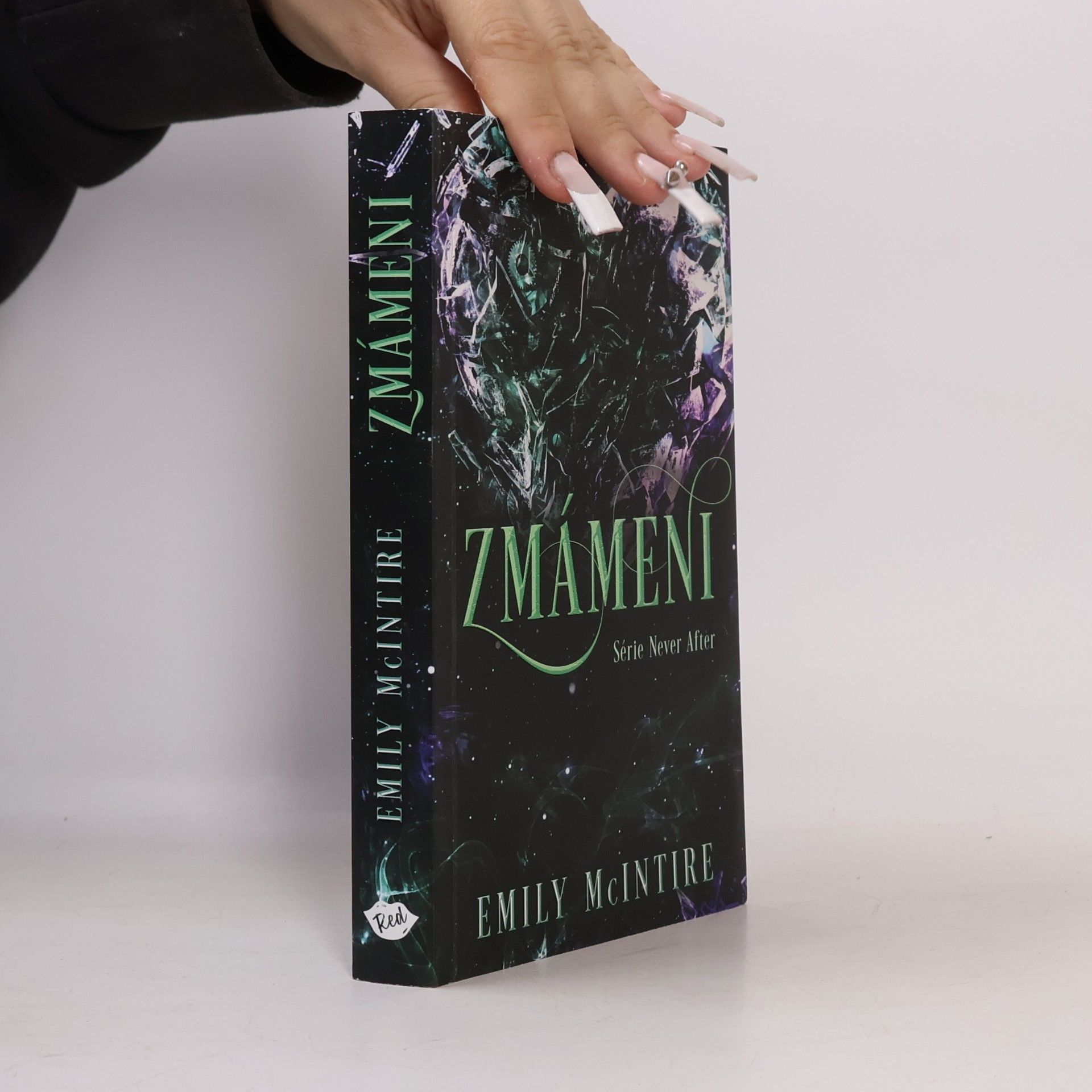 Emily McIntire Zmámeni