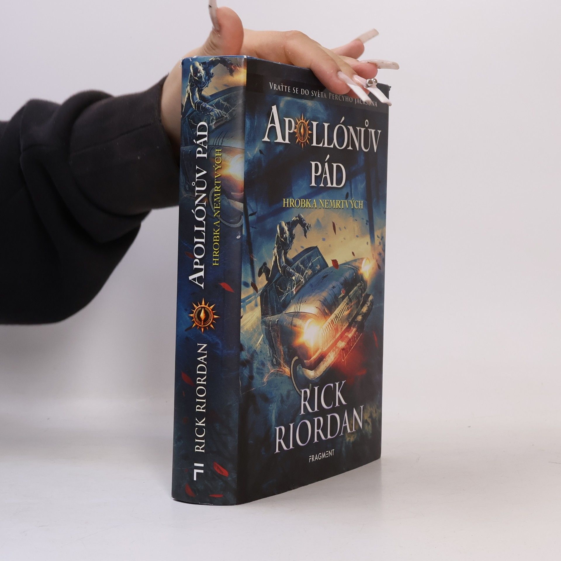 Rick Riordan Apollónův pád. Hrobka nemrtvých