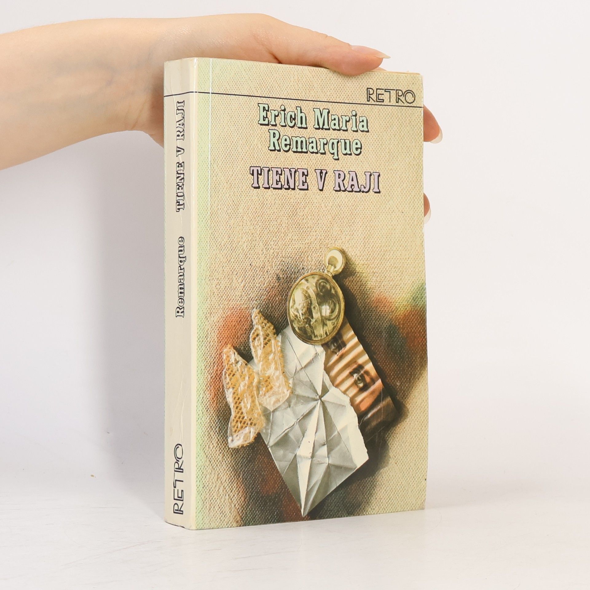 Erich Maria Remarque Tiene v raji