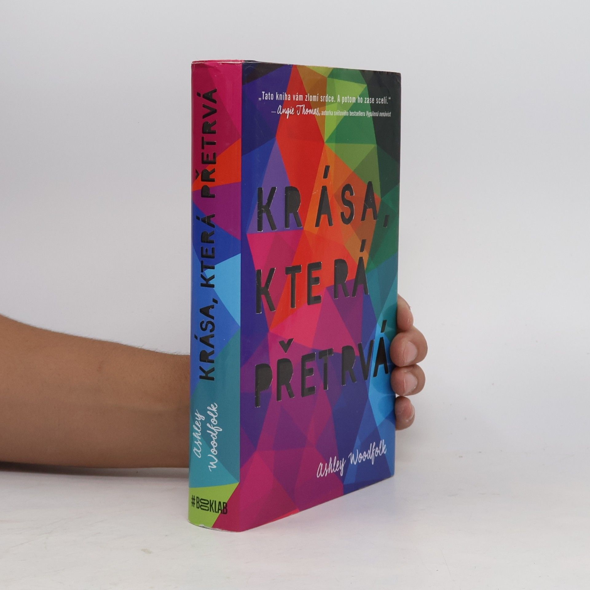 Ashley Woodfolk Krása, která přetrvá