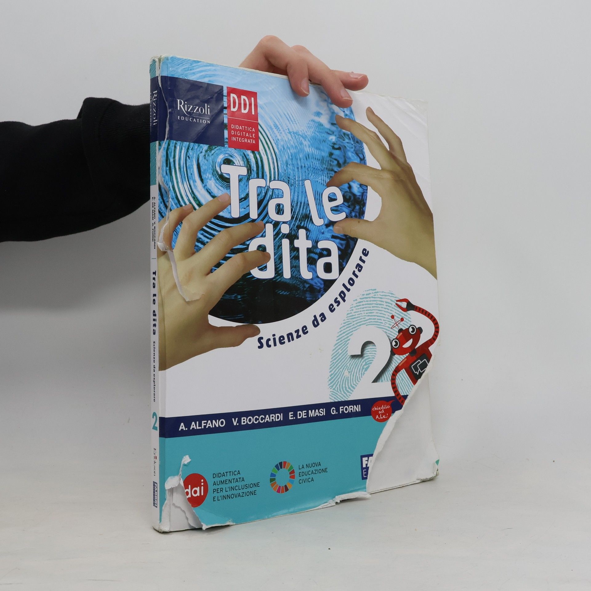 A. Alfano Tra le dita