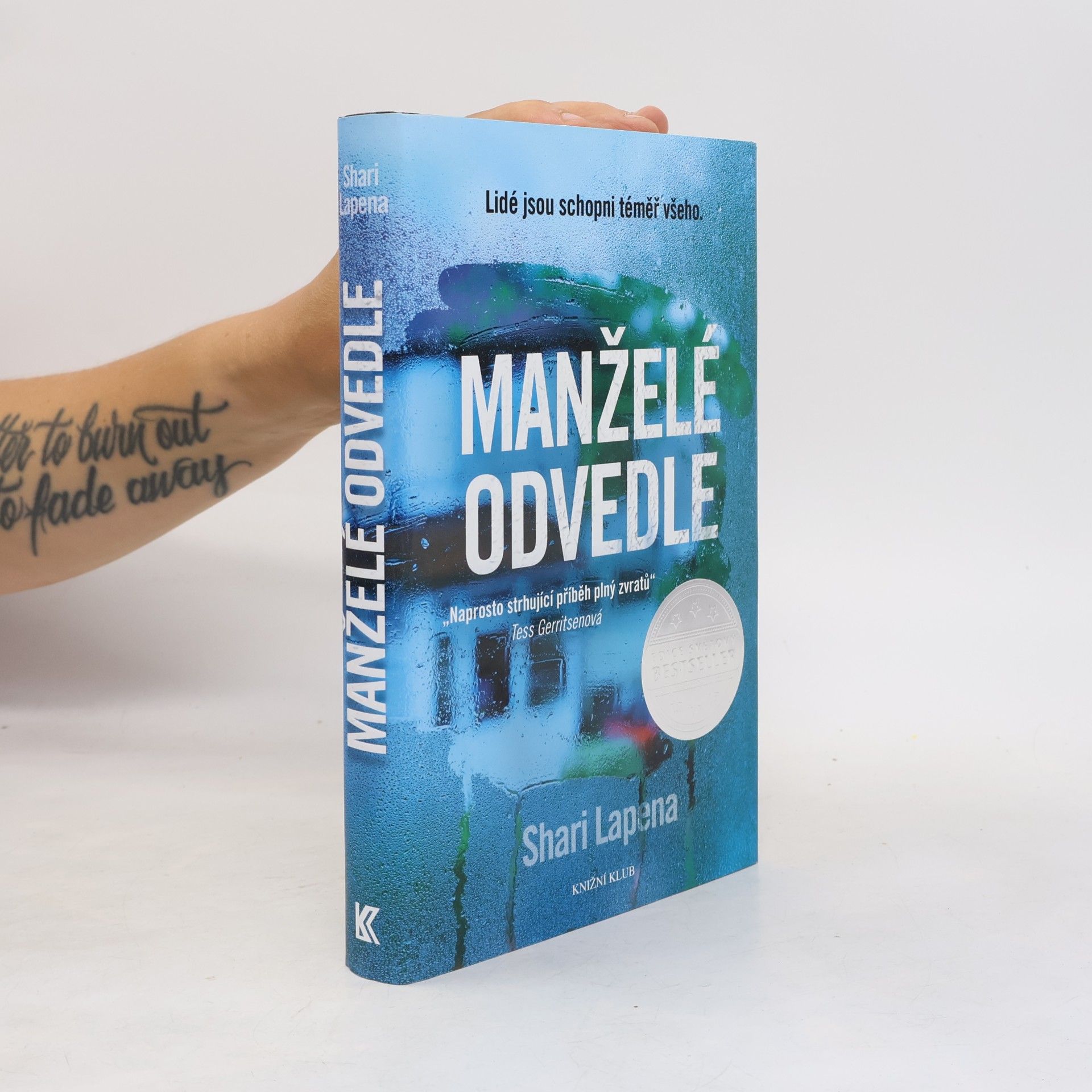 Shari Lapena Manželé odvedle