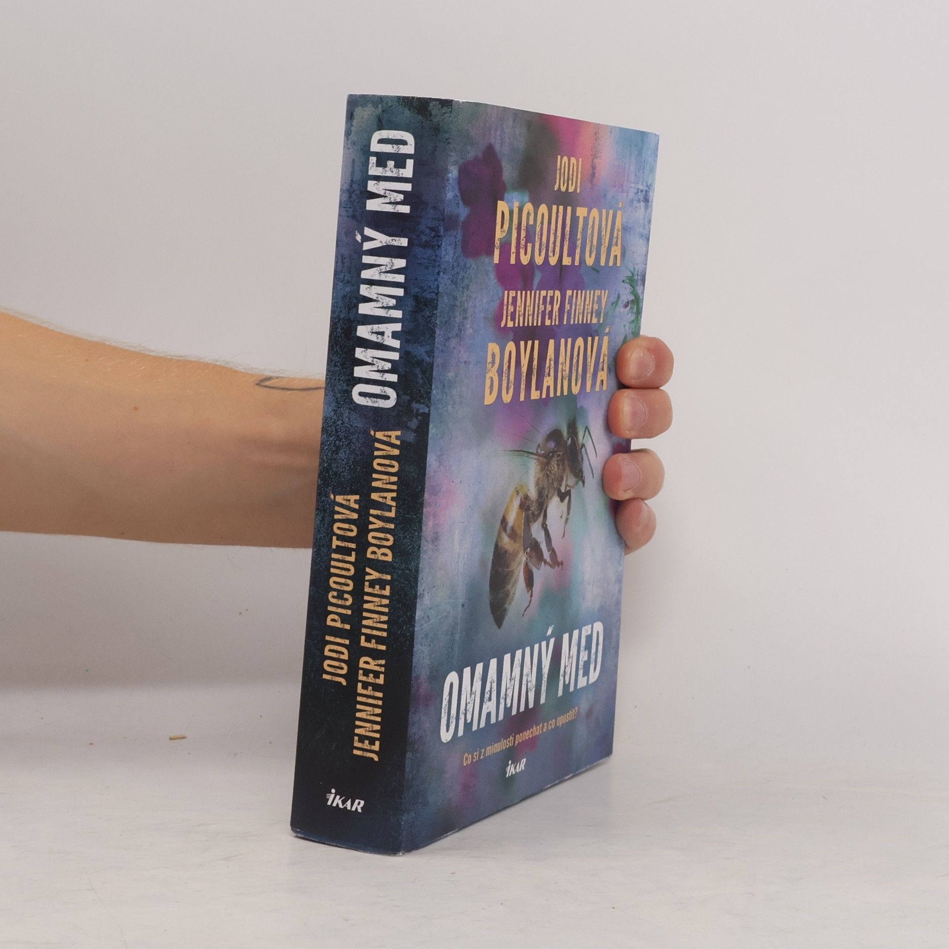 Jodi Picoult Omamný med
