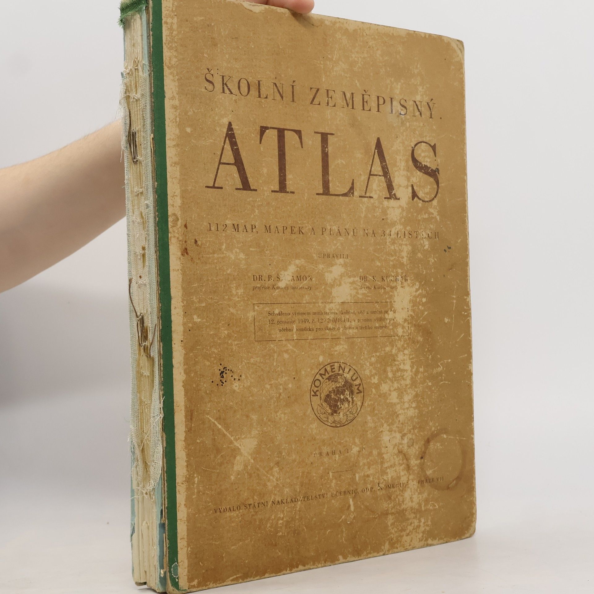 Karel Kuchař Školní zeměpisný atlas