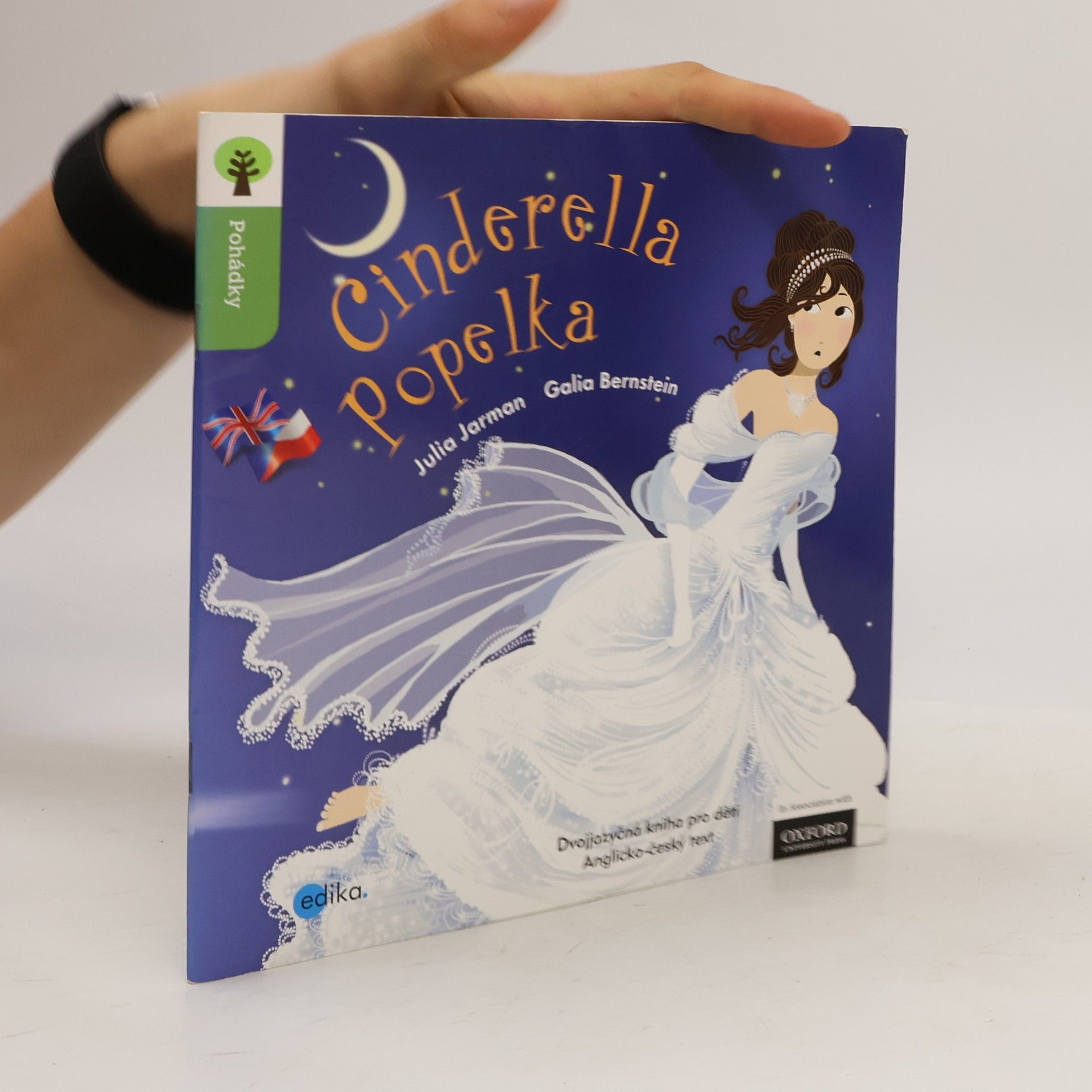 Cinderella = Popelka