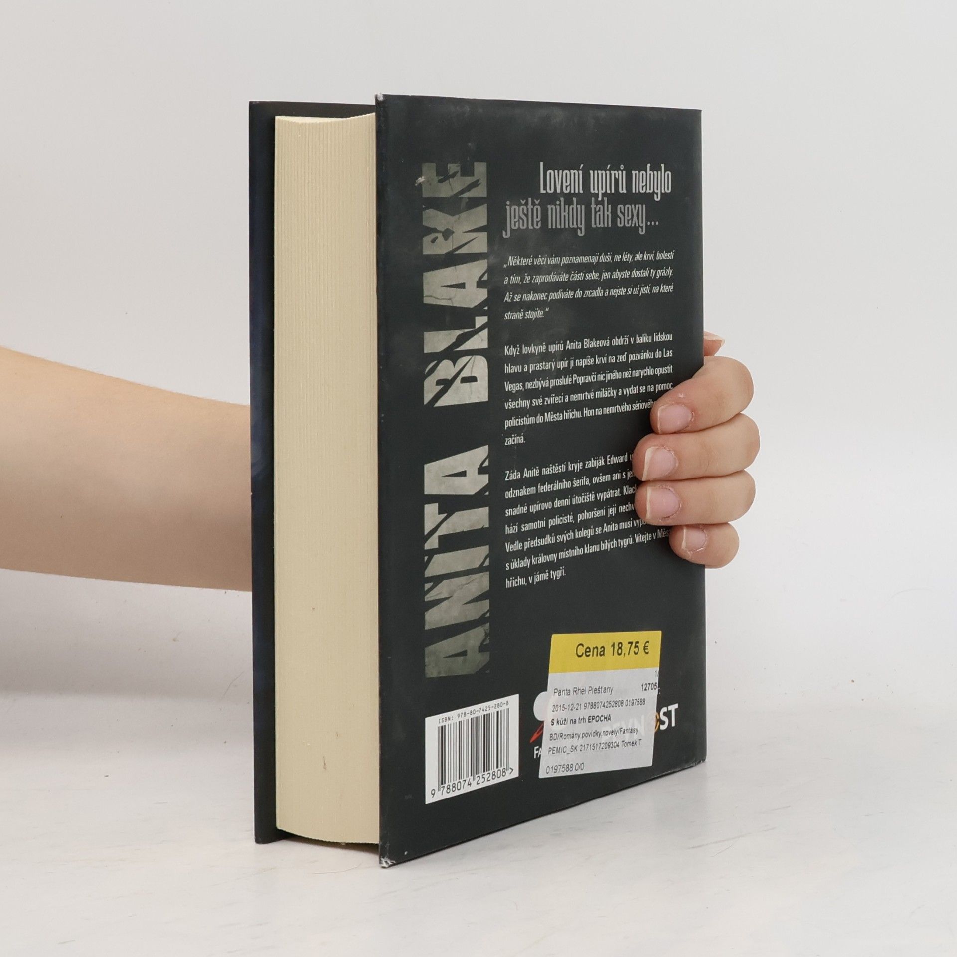 Laurell Kaye Hamilton S kůží na trh