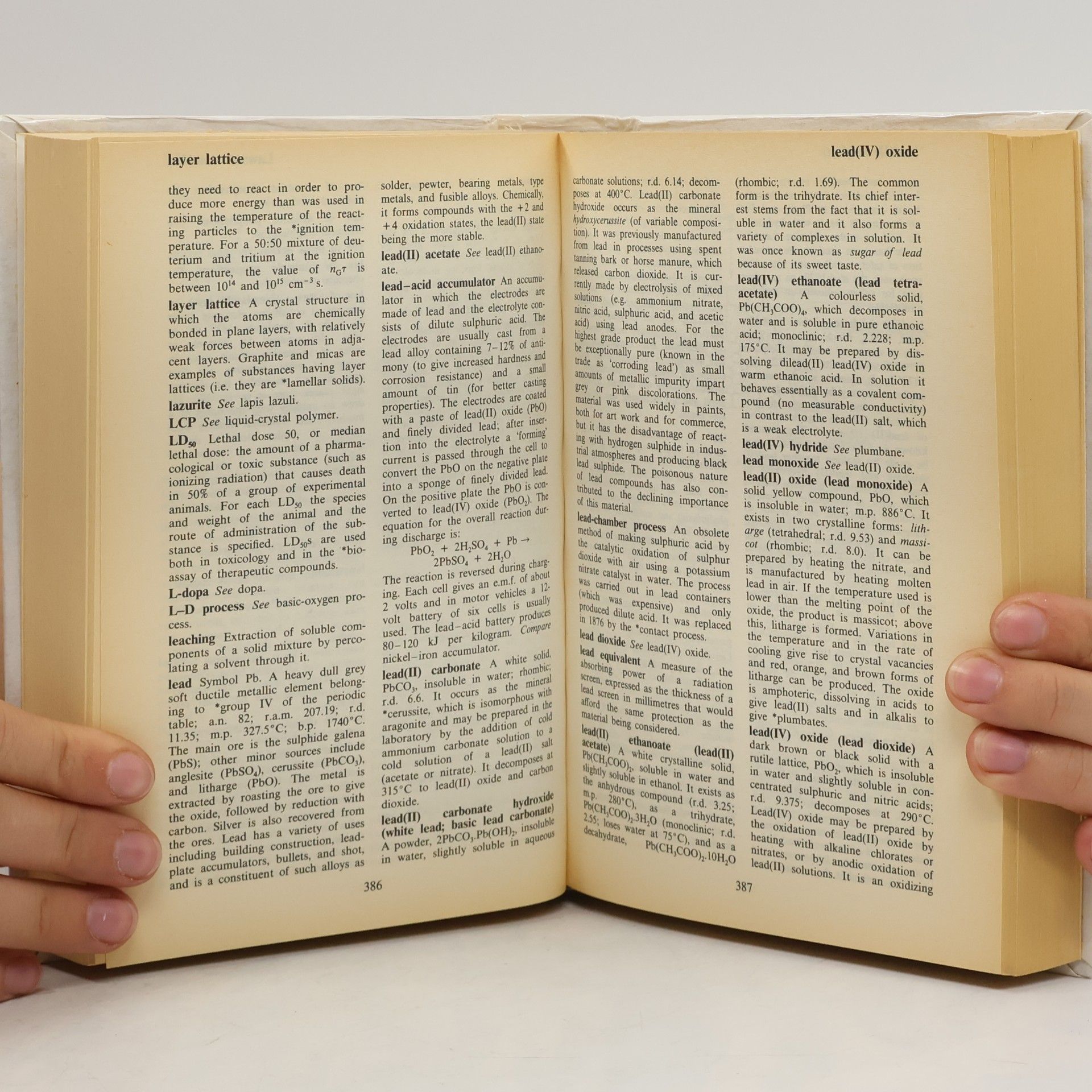 Alan Isaacs Concise science dictionary
