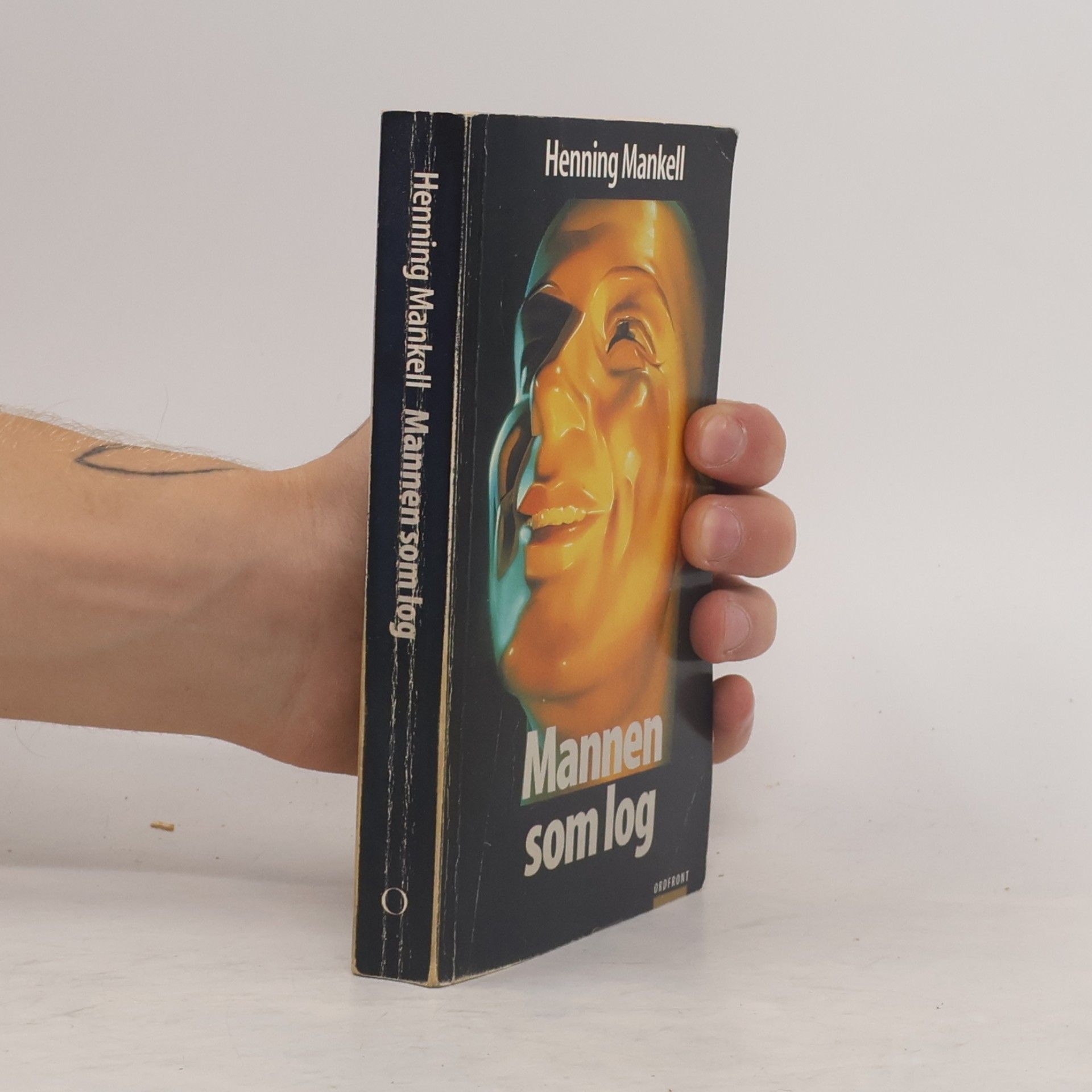 Henning Mankell Mannen som log