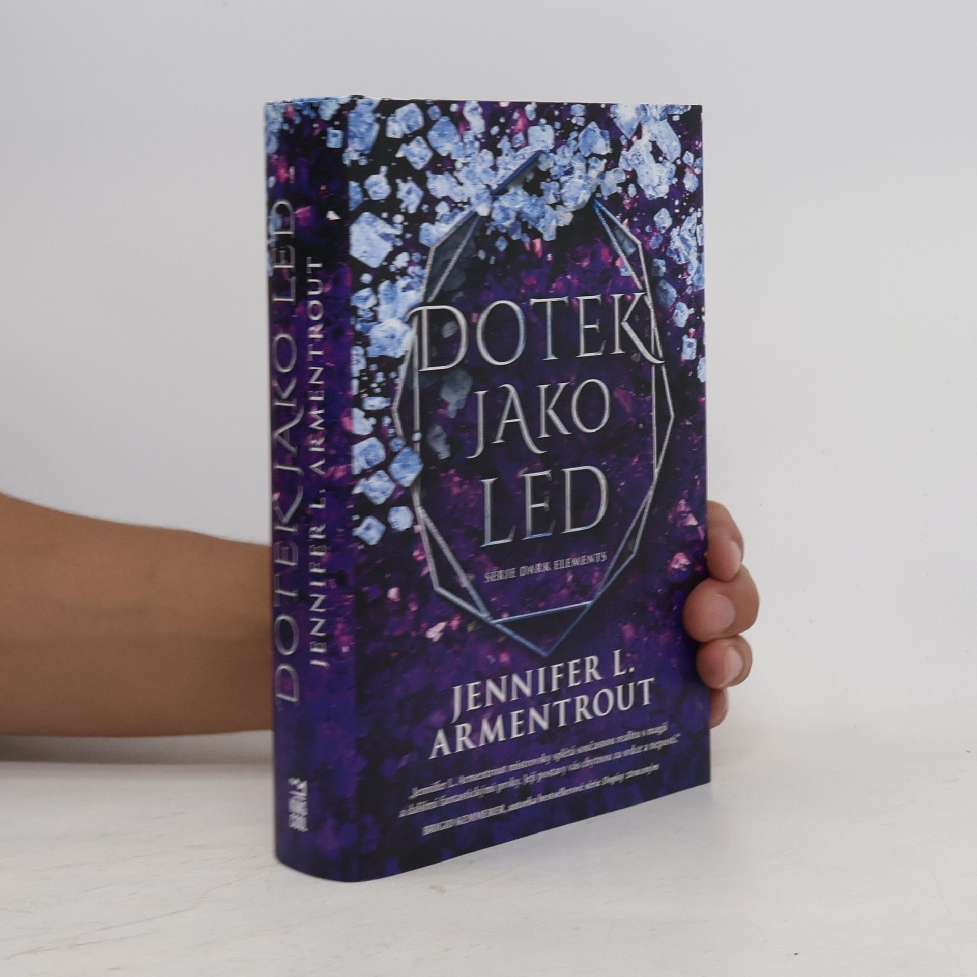 Jennifer L. Armentrout Dotek jako led