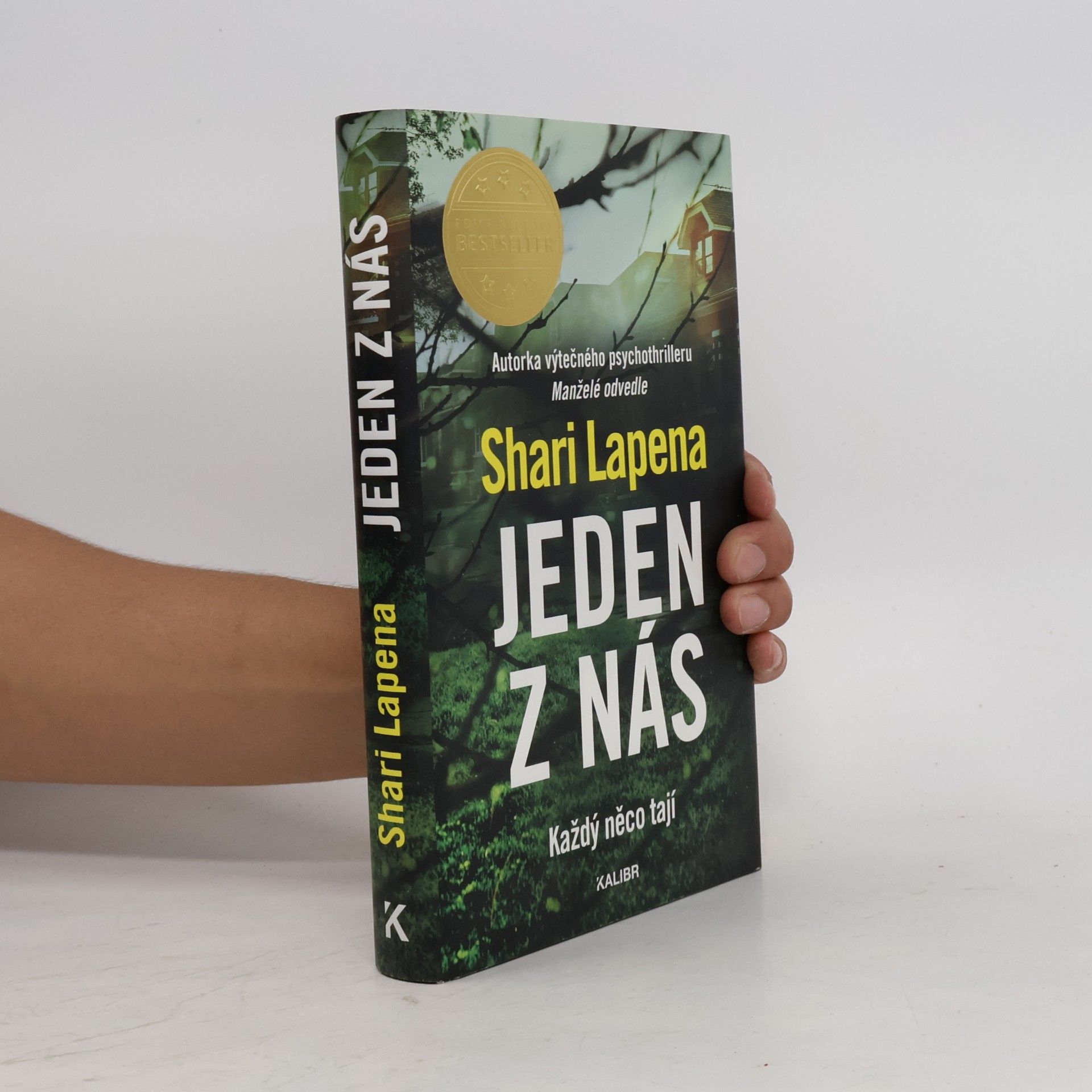 Shari Lapena Jeden z nás