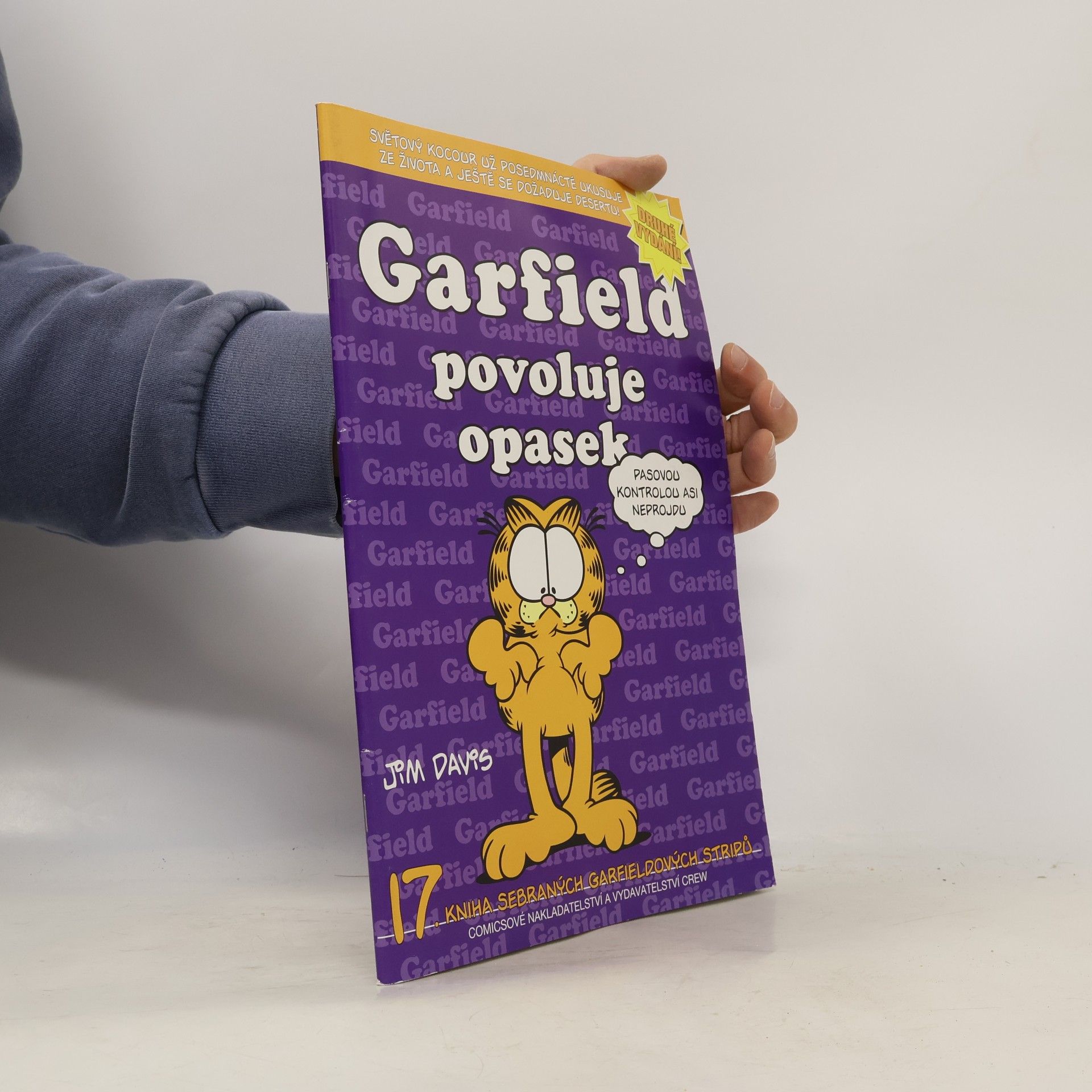 Jim Davis Garfield povoluje opasek