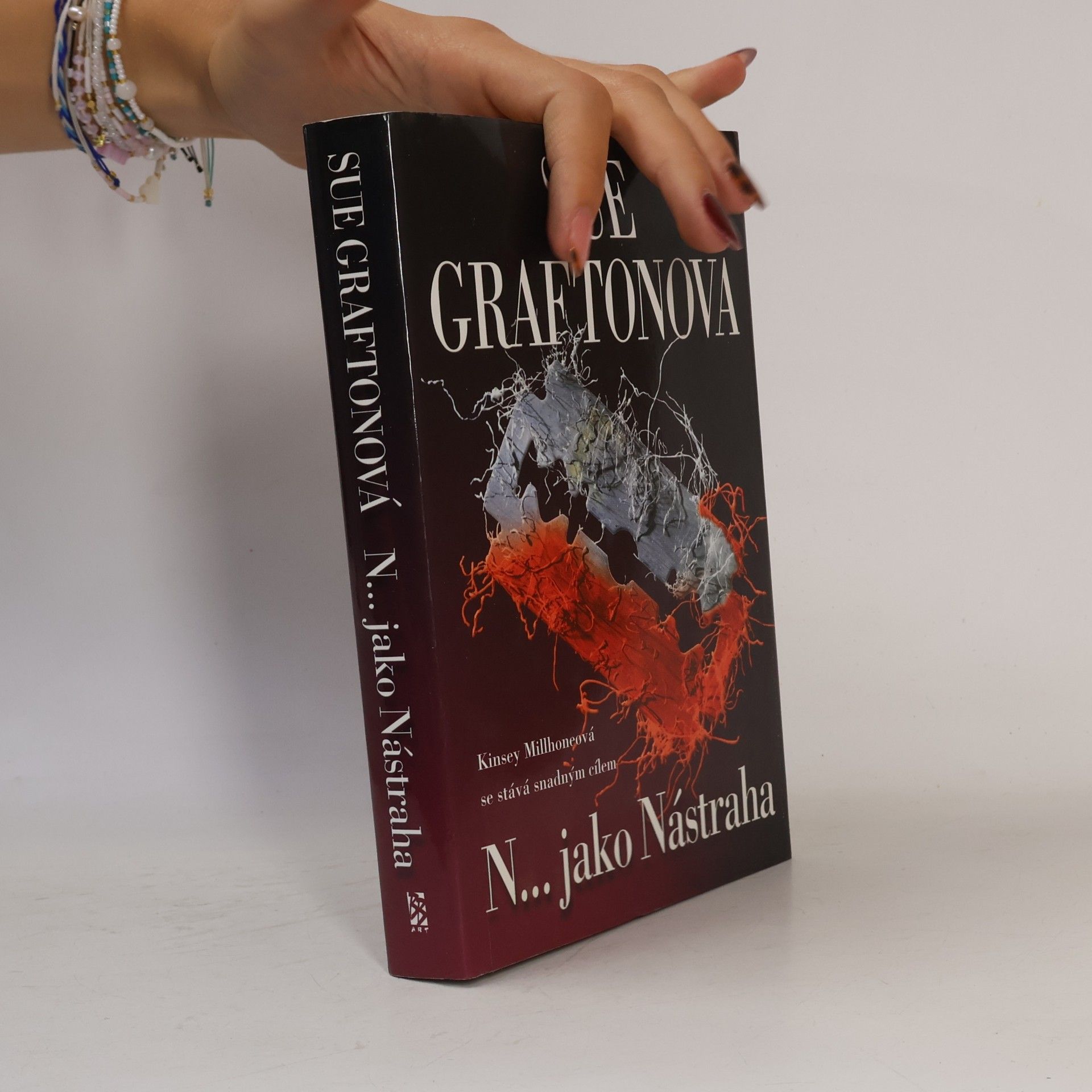 Sue Grafton N.... jako nástraha