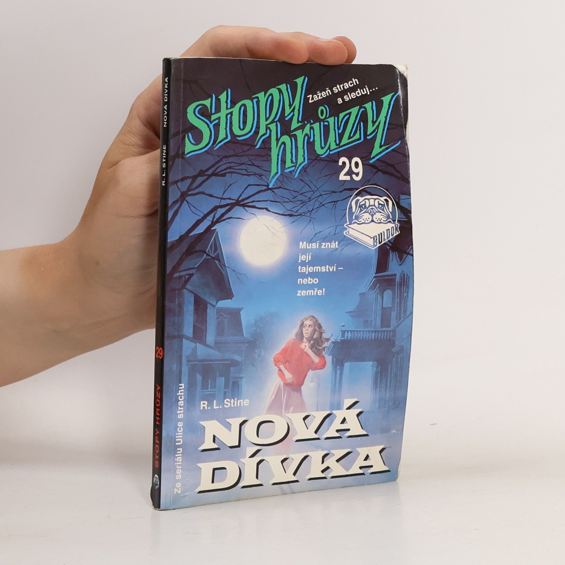R. L. Stine Nová dívka