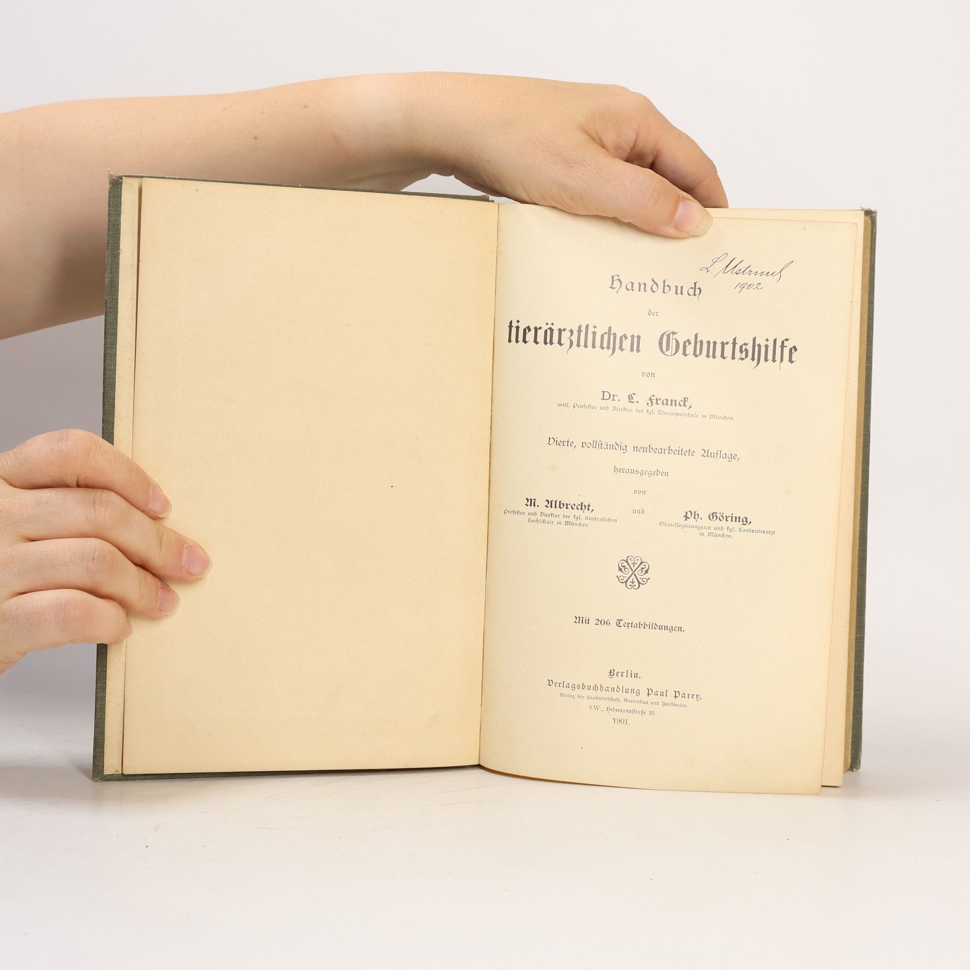 L. Franck Handbuch der tierärztlichen Geburtshilfe