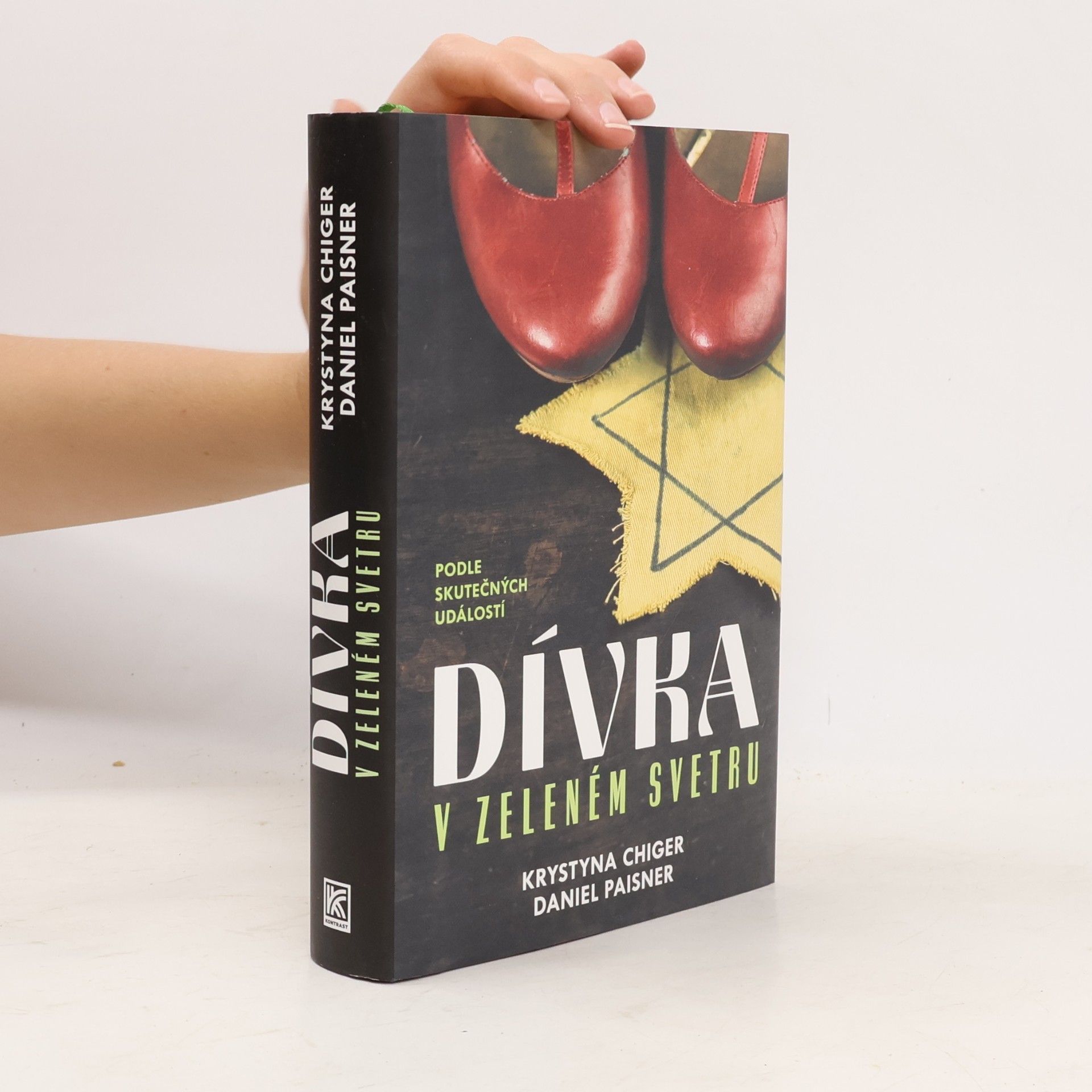 Krystyna Chiger Dívka v zeleném svetru