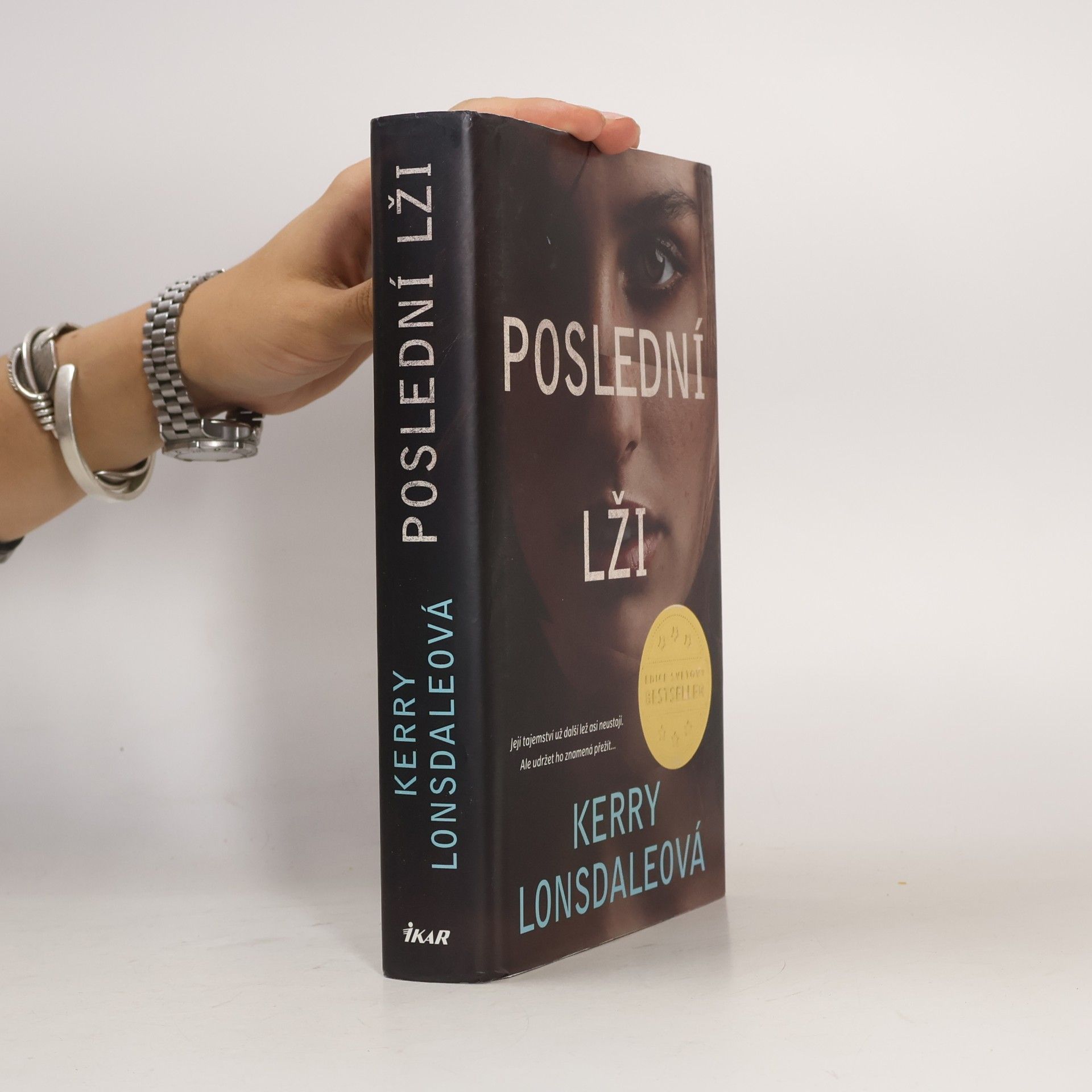 Kerry Lonsdale Poslední lži