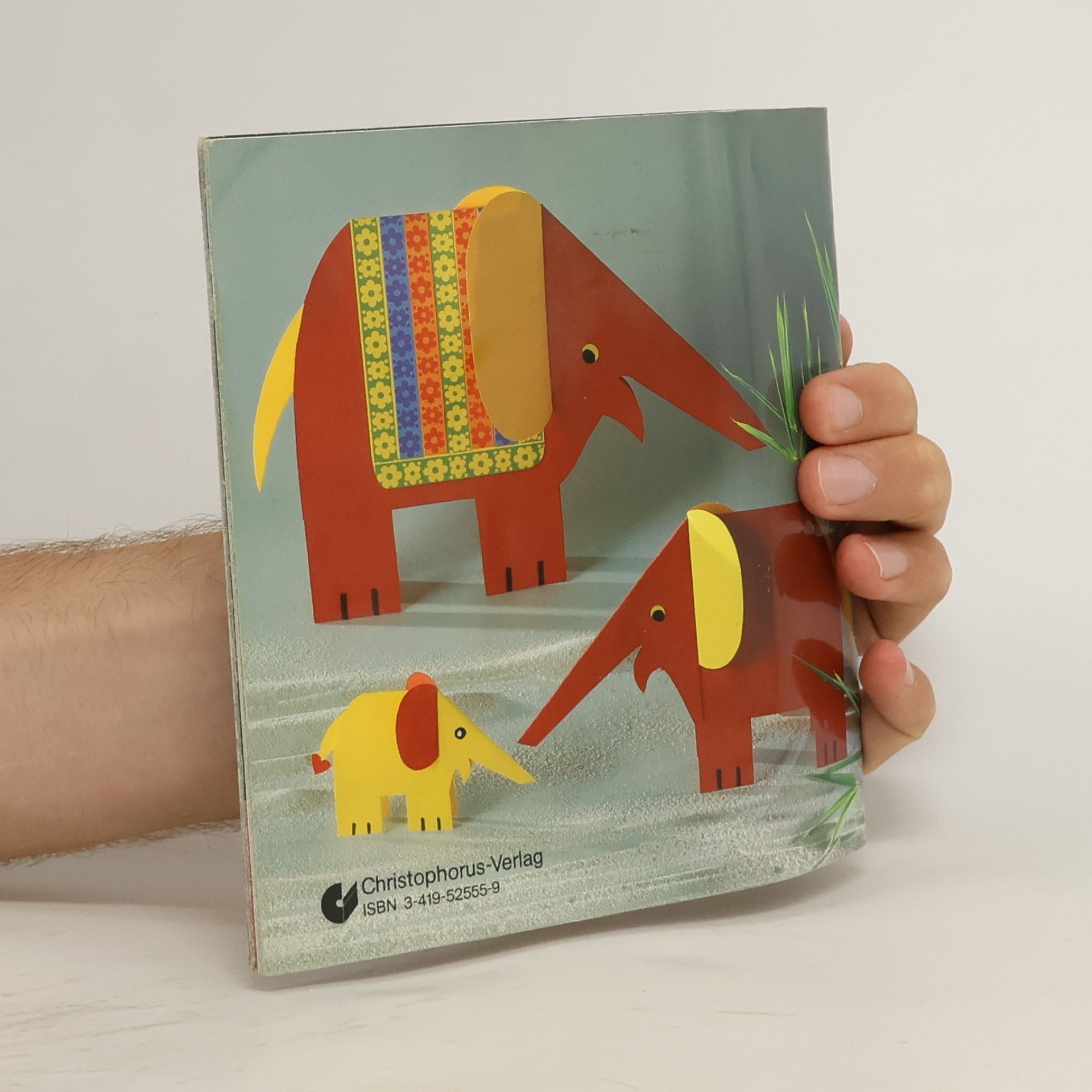 Papier falten mit Schere und Phantasie
