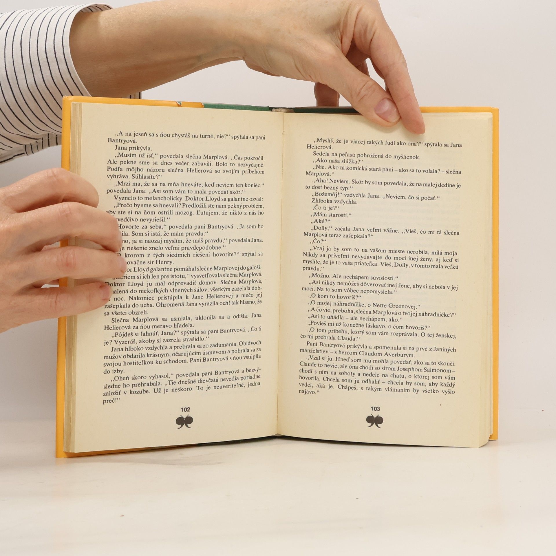 Agatha Christie Sedemnásť orieškov na rozlúsknutie