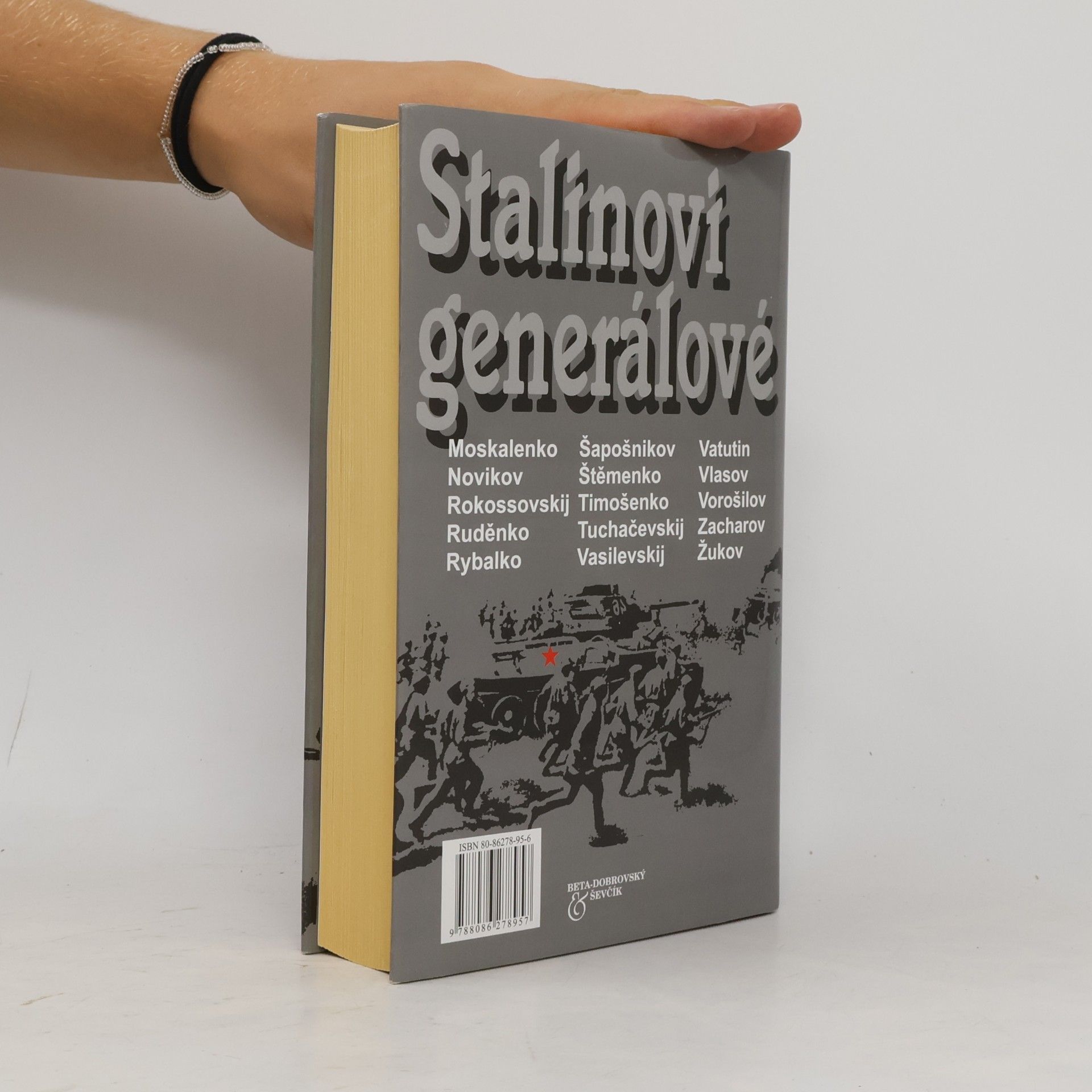 Harold Shukman Stalinovi generálové