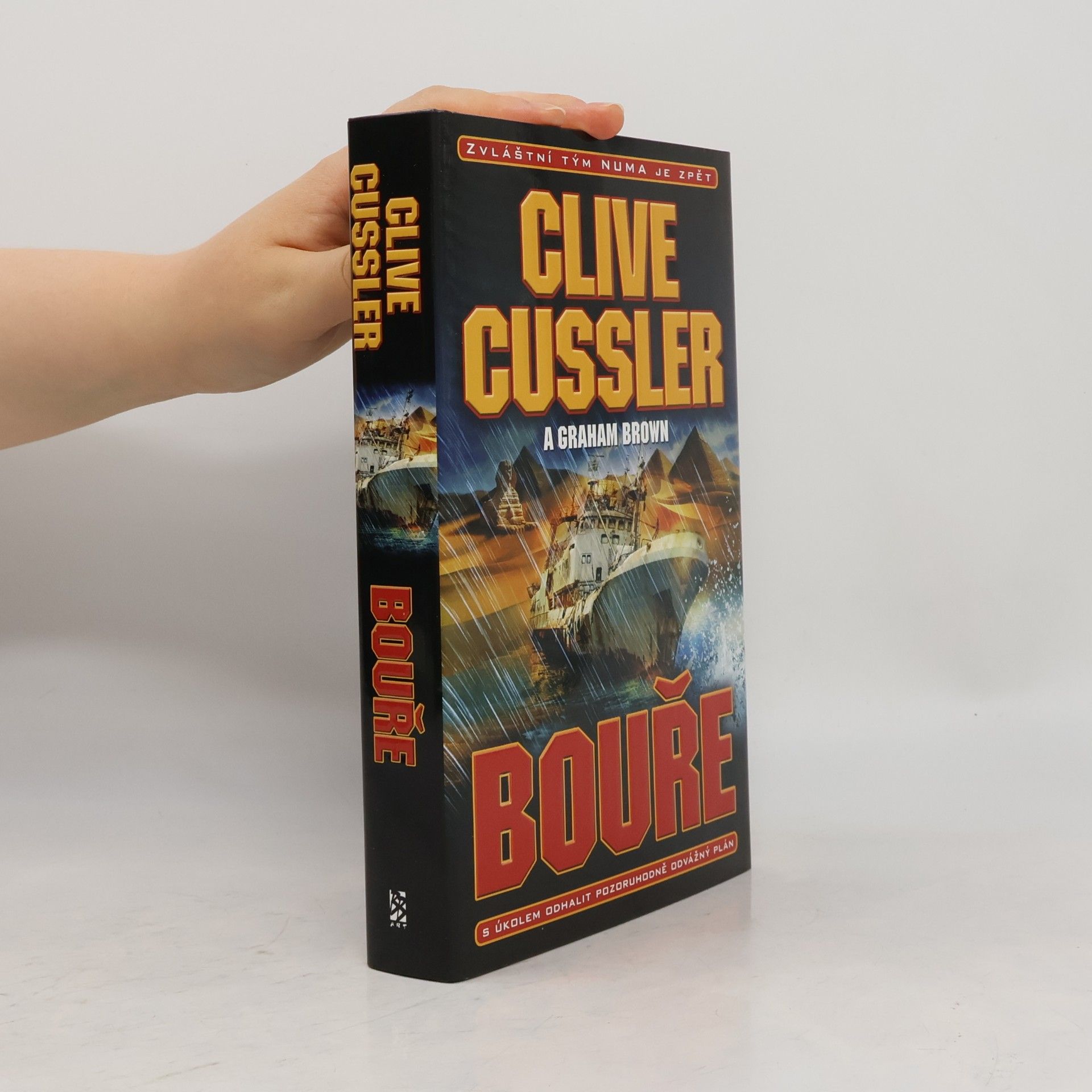 Clive Cussler Bouře