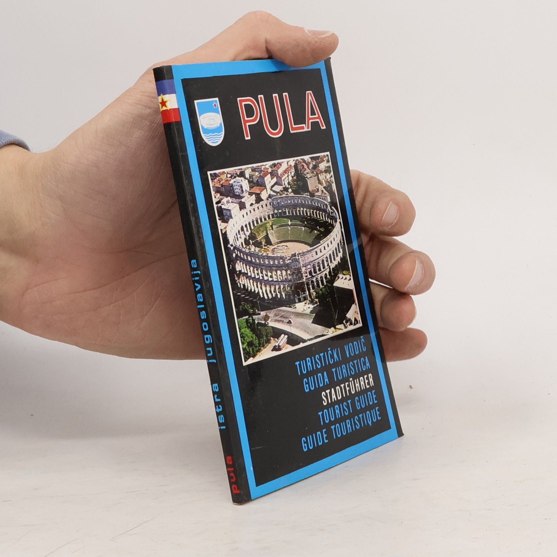 kolektiv Pula um Umgebung