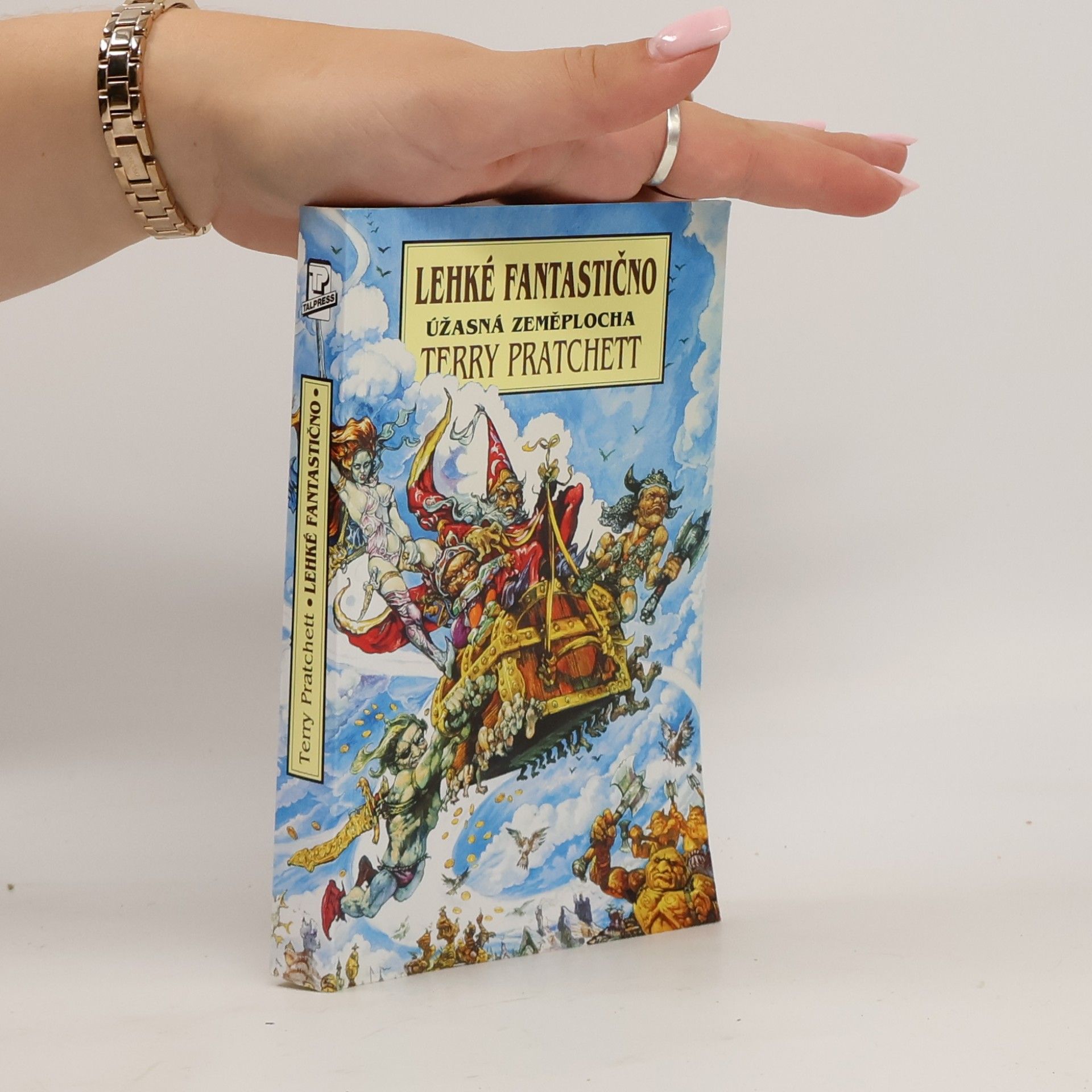 Terry Pratchett Lehké fantastično