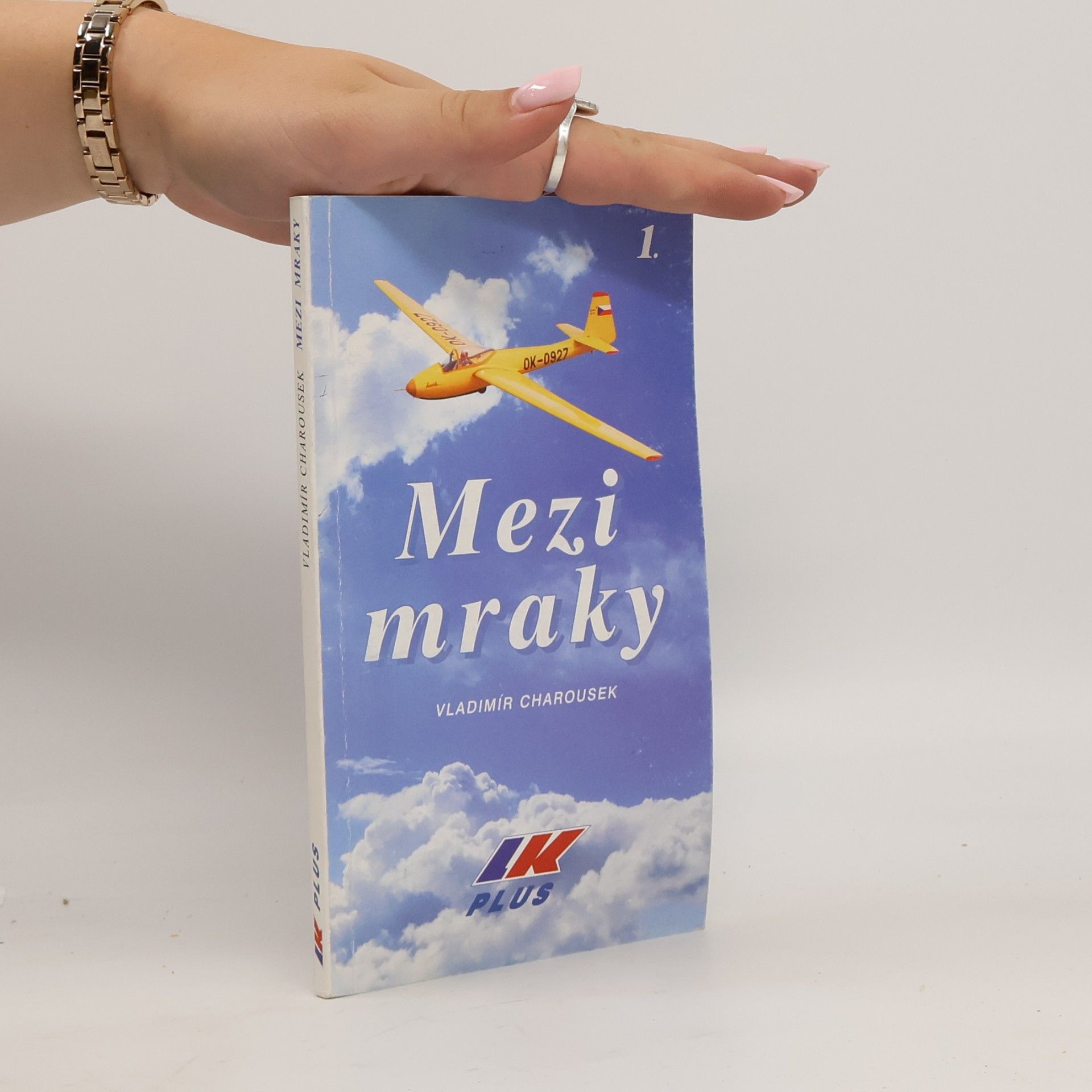 Vladimír Charousek Mezi mraky