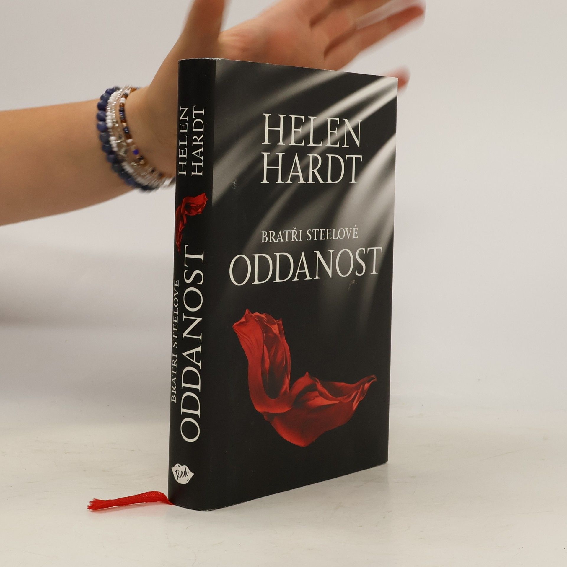 Helen Hardt Bratři Steelové. Oddanost