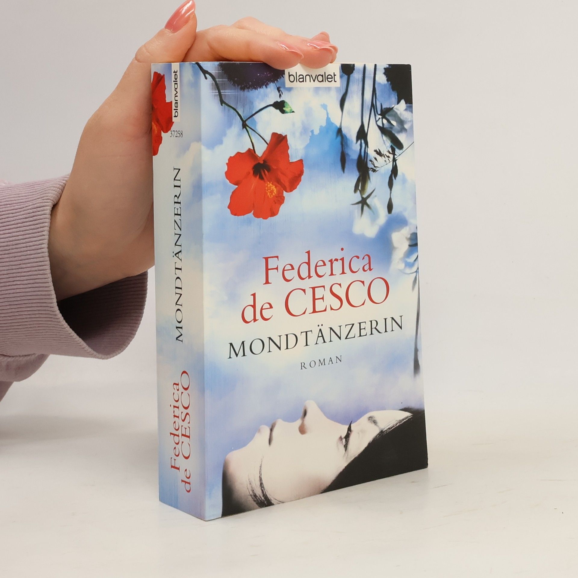 Federica de Cesco Mondtänzerin