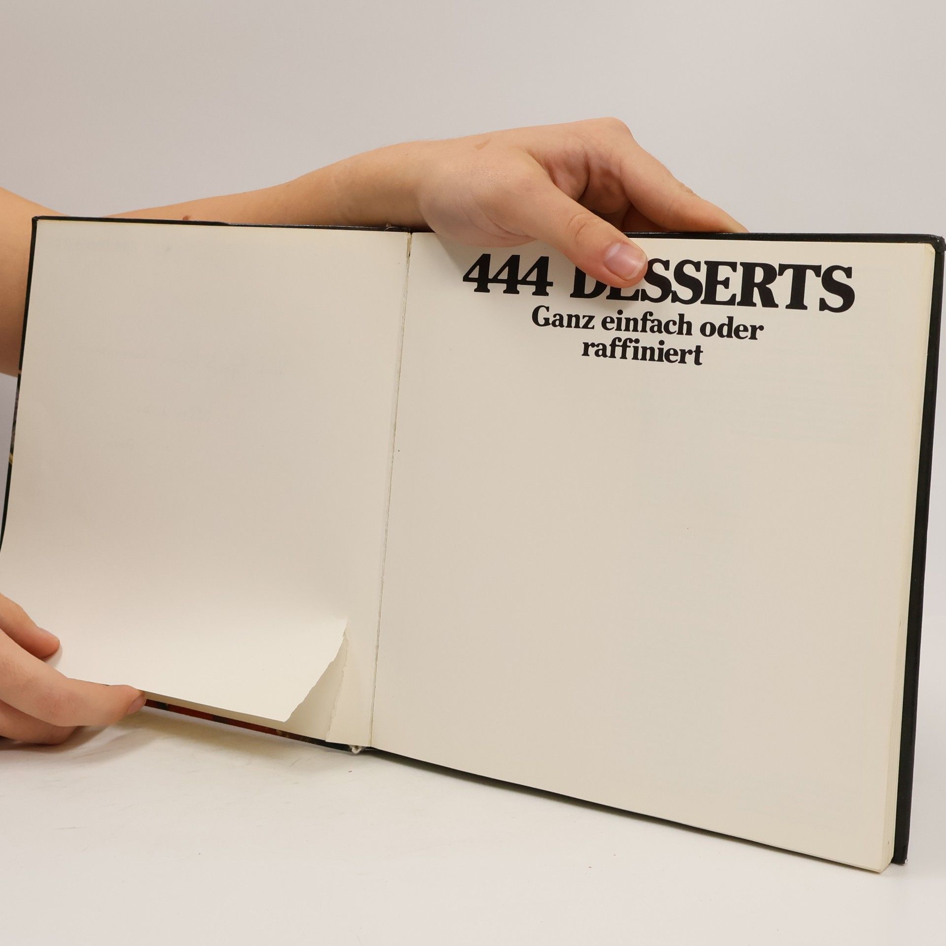 kolektiv 444 Desserts