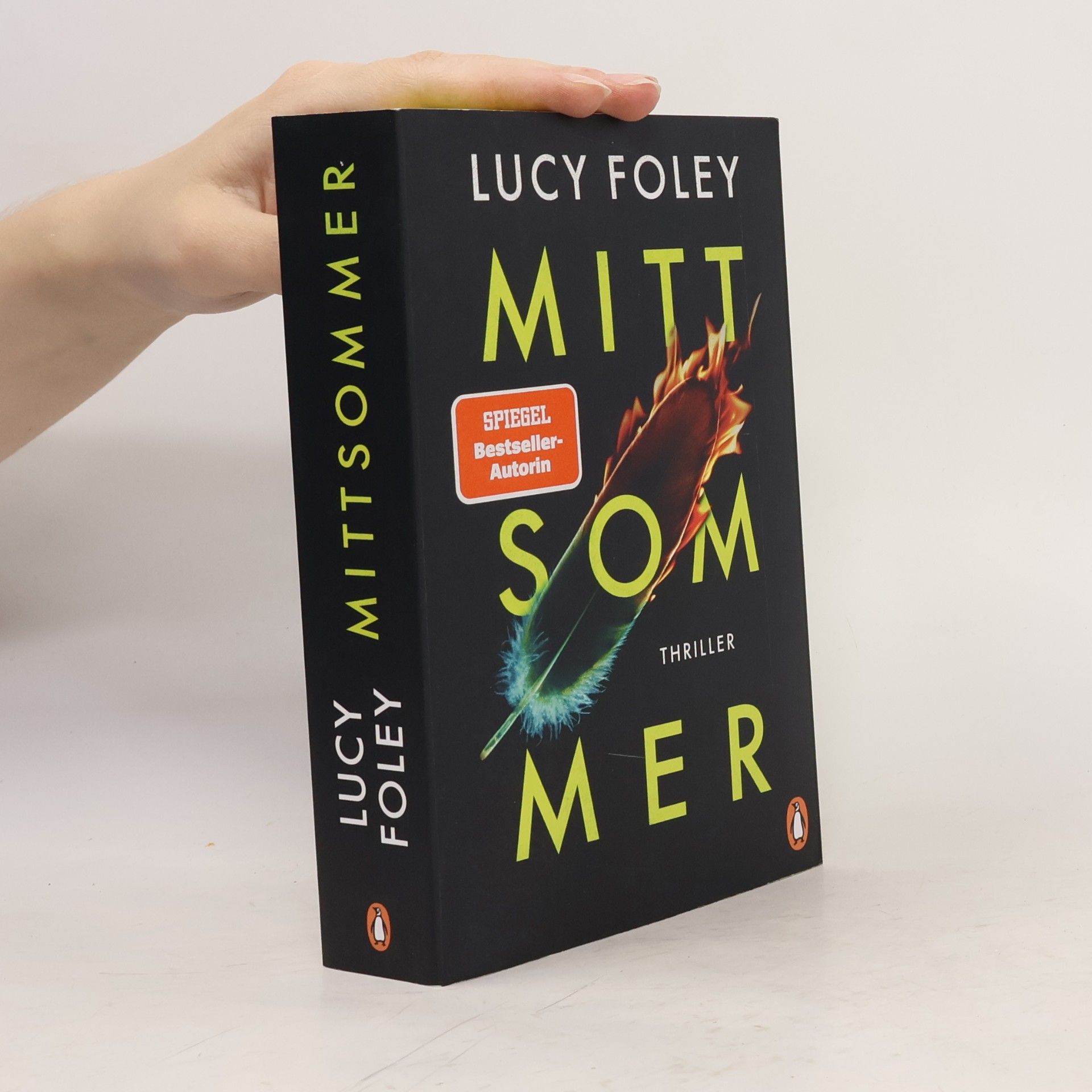 Lucy Foley Mittsommer