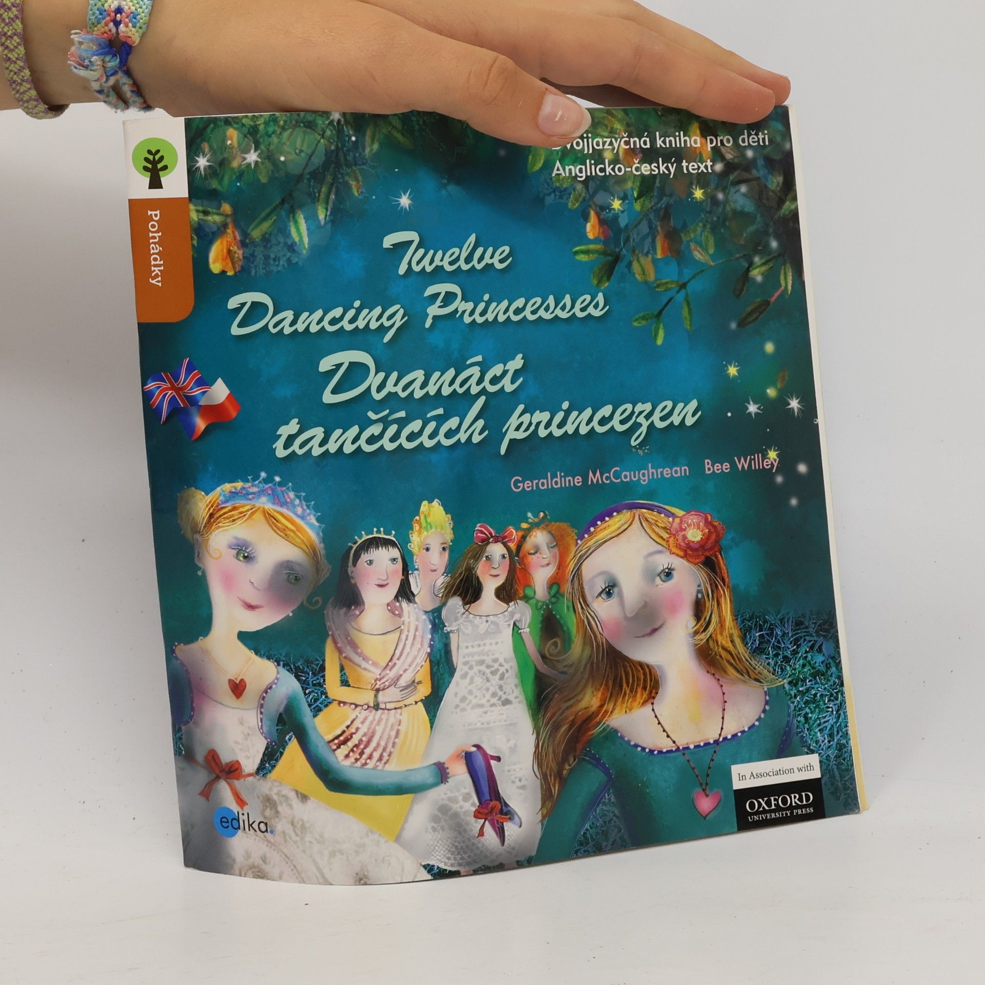 Geraldine McCaughrean Dvanáct tančících princezen