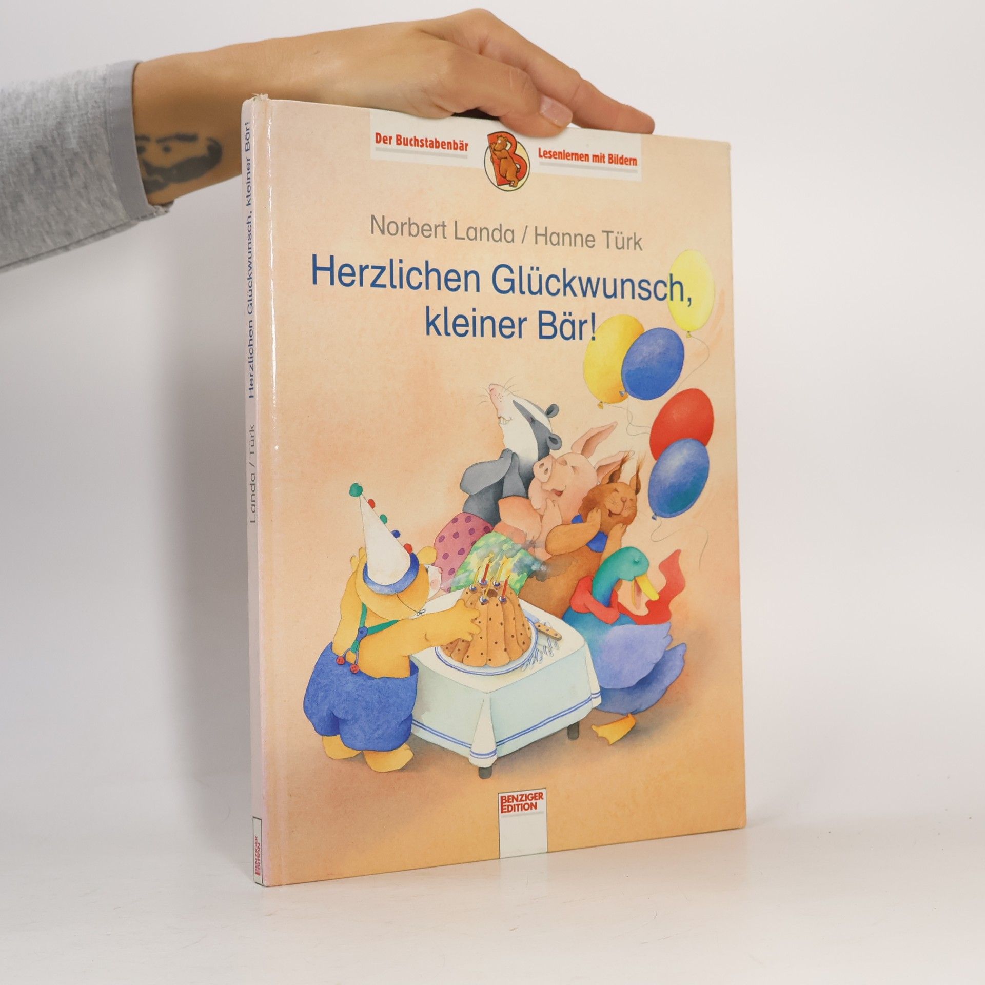 Herzlichen Glückwunsch, kleiner Bär!