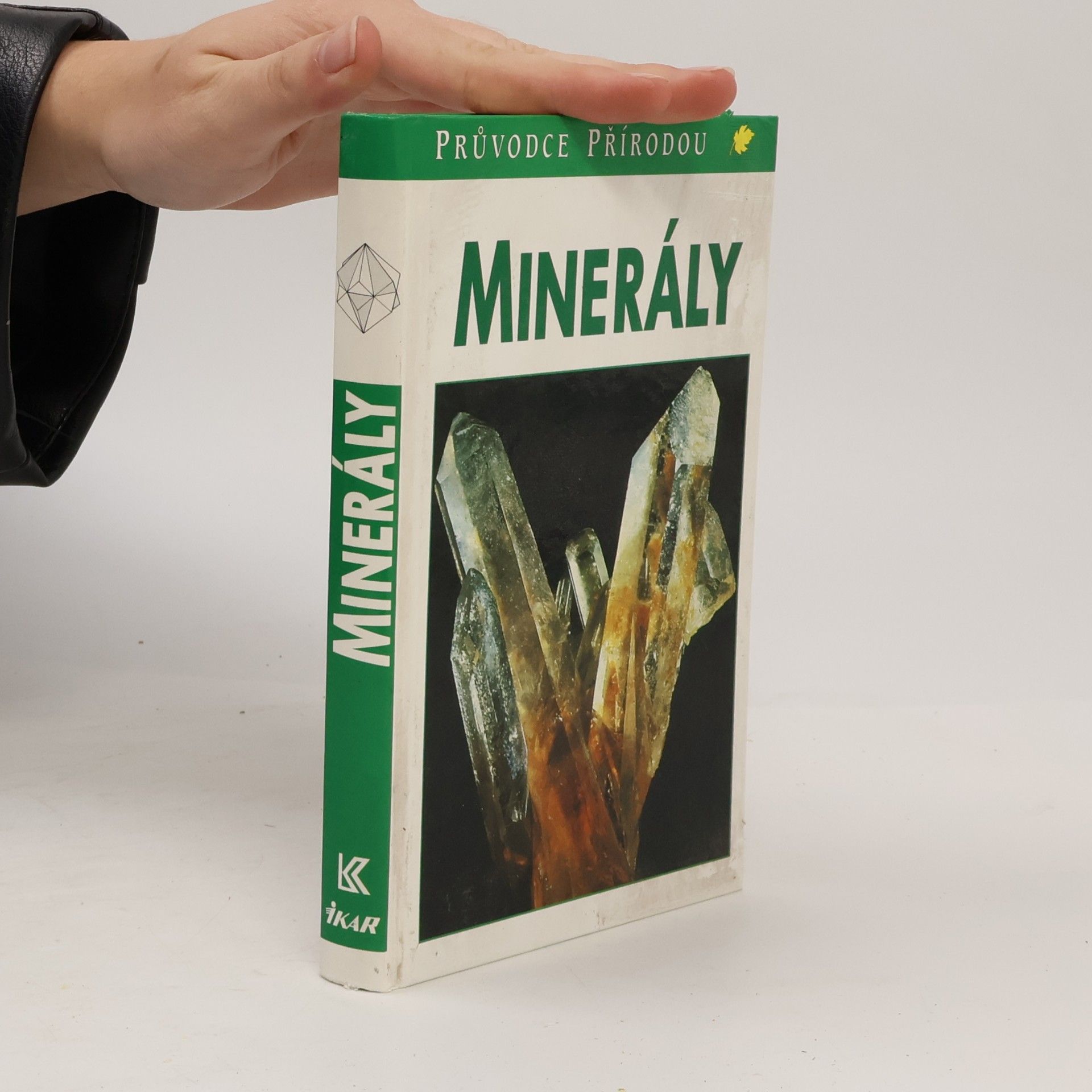 Minerály