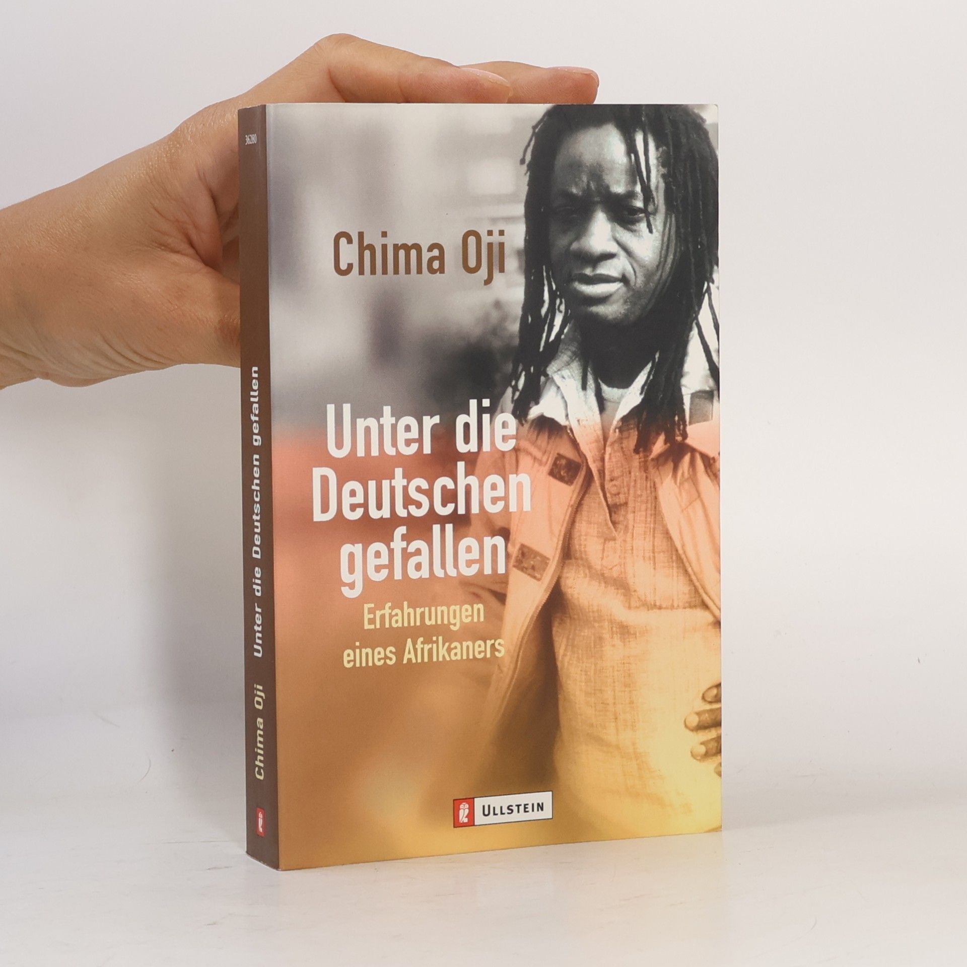 Chima Oji Unter die Deutschen gefallen