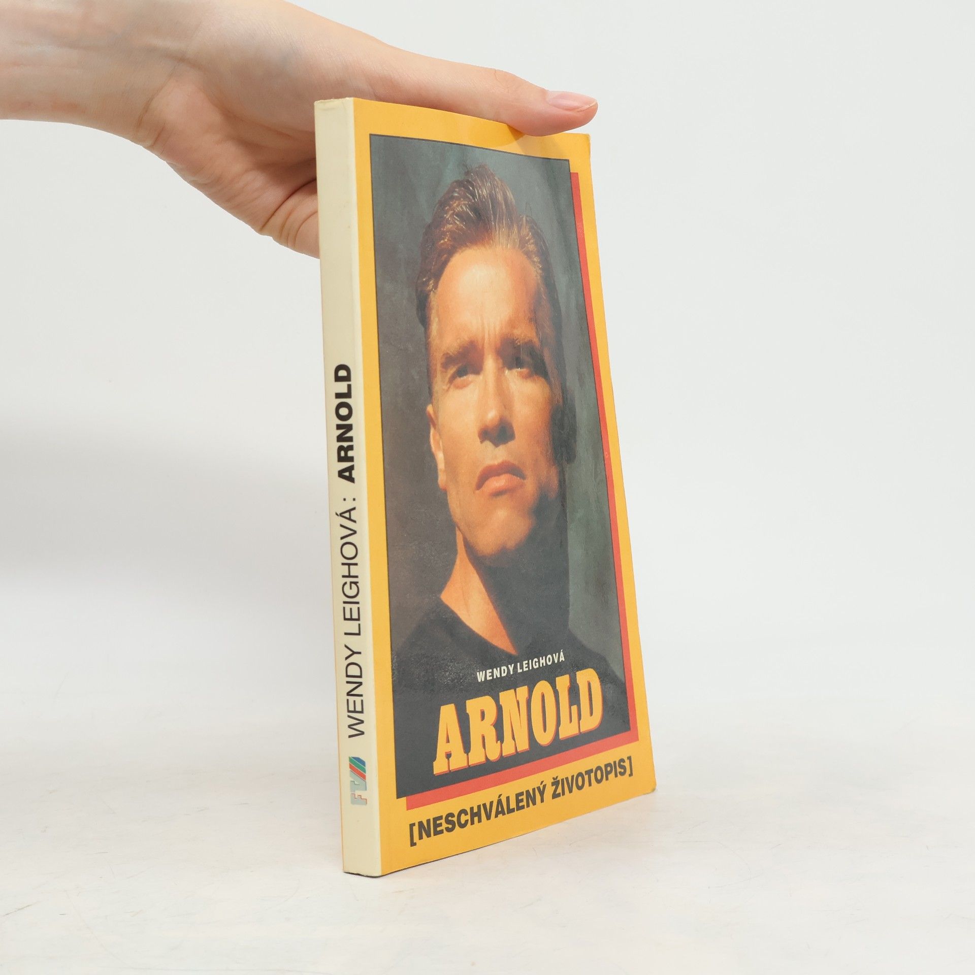 Wendy Leigh Arnold. Neschválený životopis