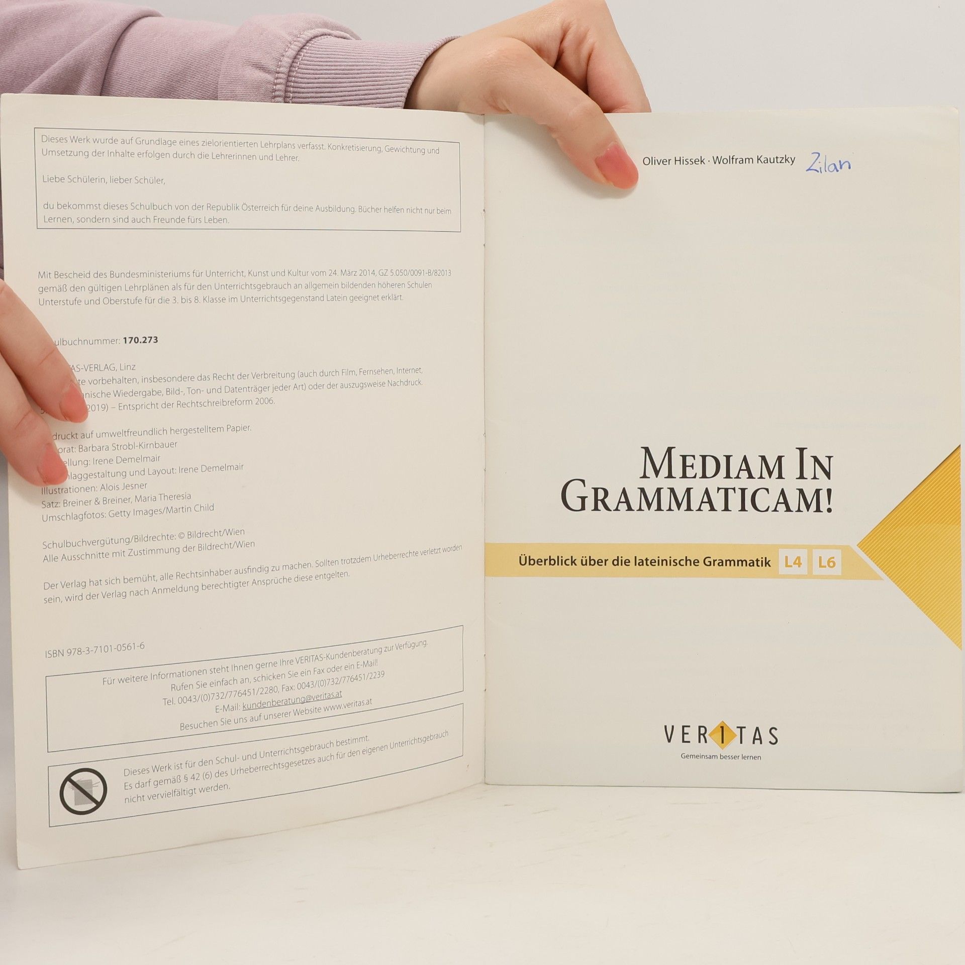 Oliver Hissek Mediam in Grammaticam!