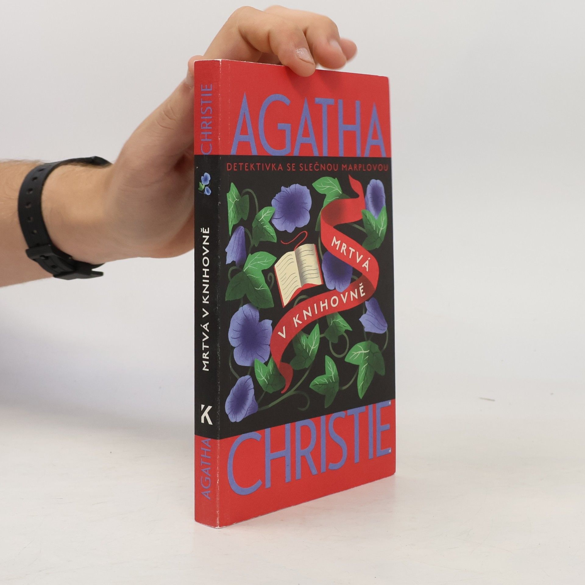 Agatha Christie Mrtvá v knihovně