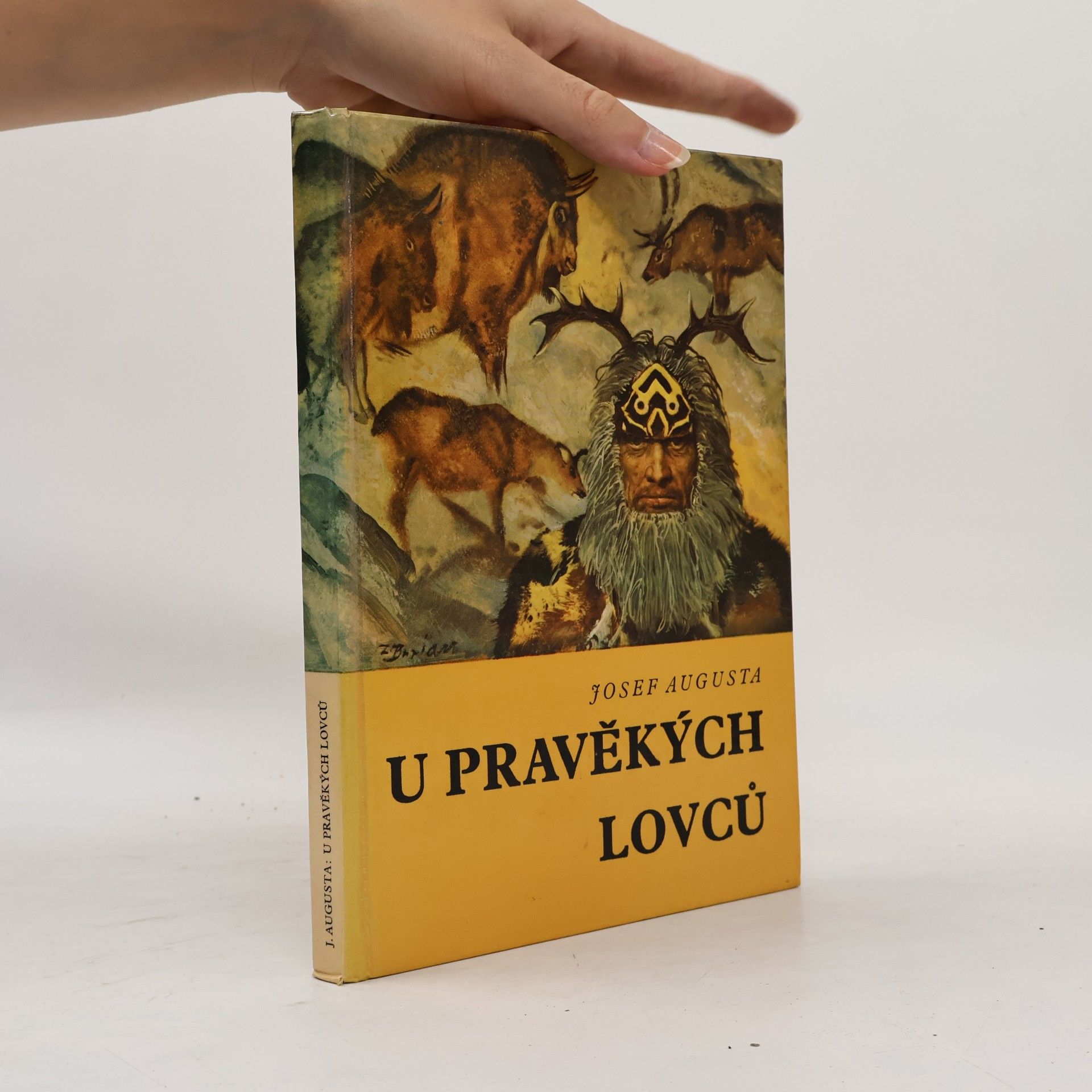 Josef Augusta U pravěkých lovců