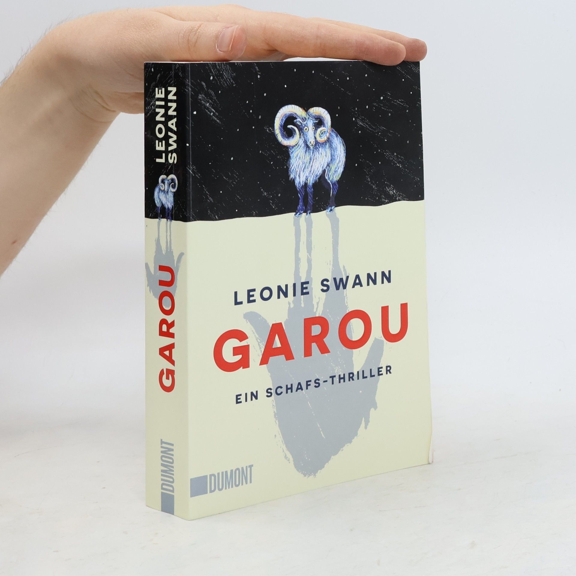 Leonie Swann Garou