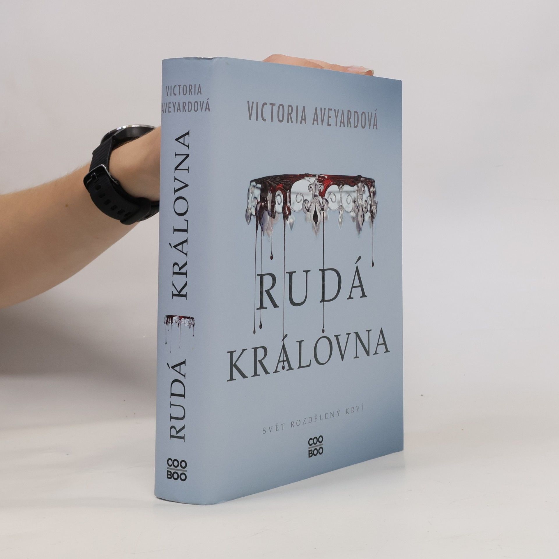 Victoria Aveyard Rudá královna
