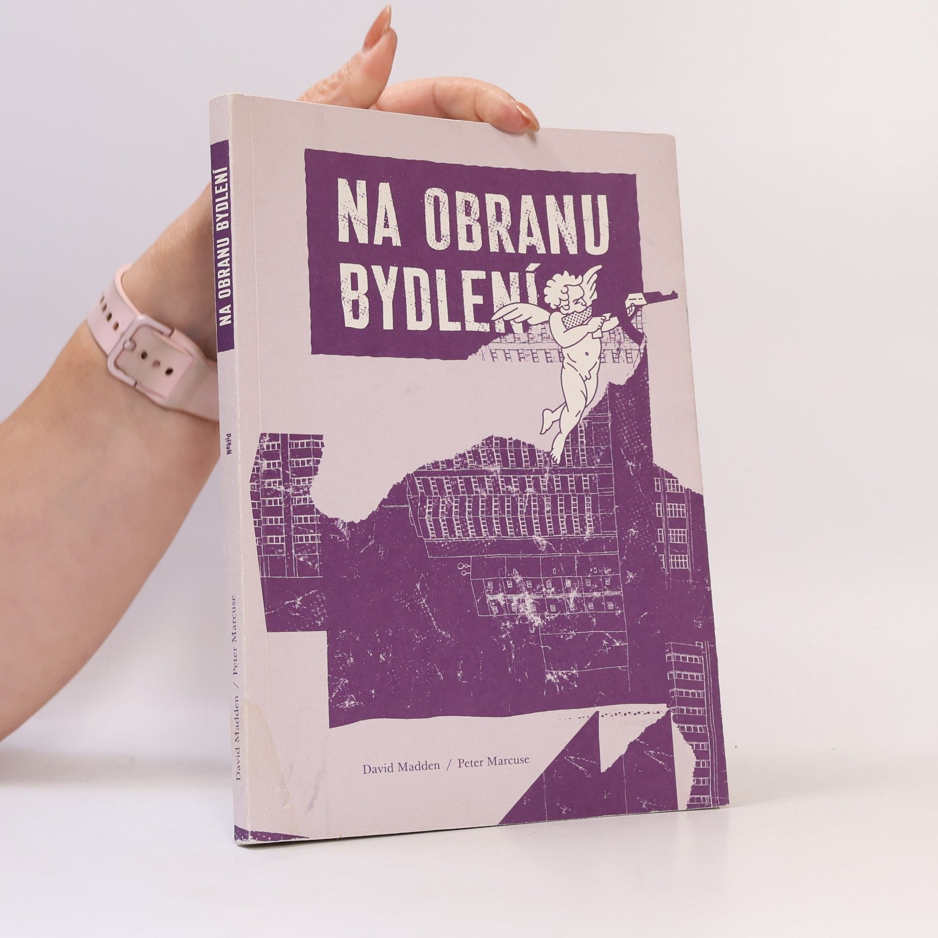 Na obranu bydlení : politika krize