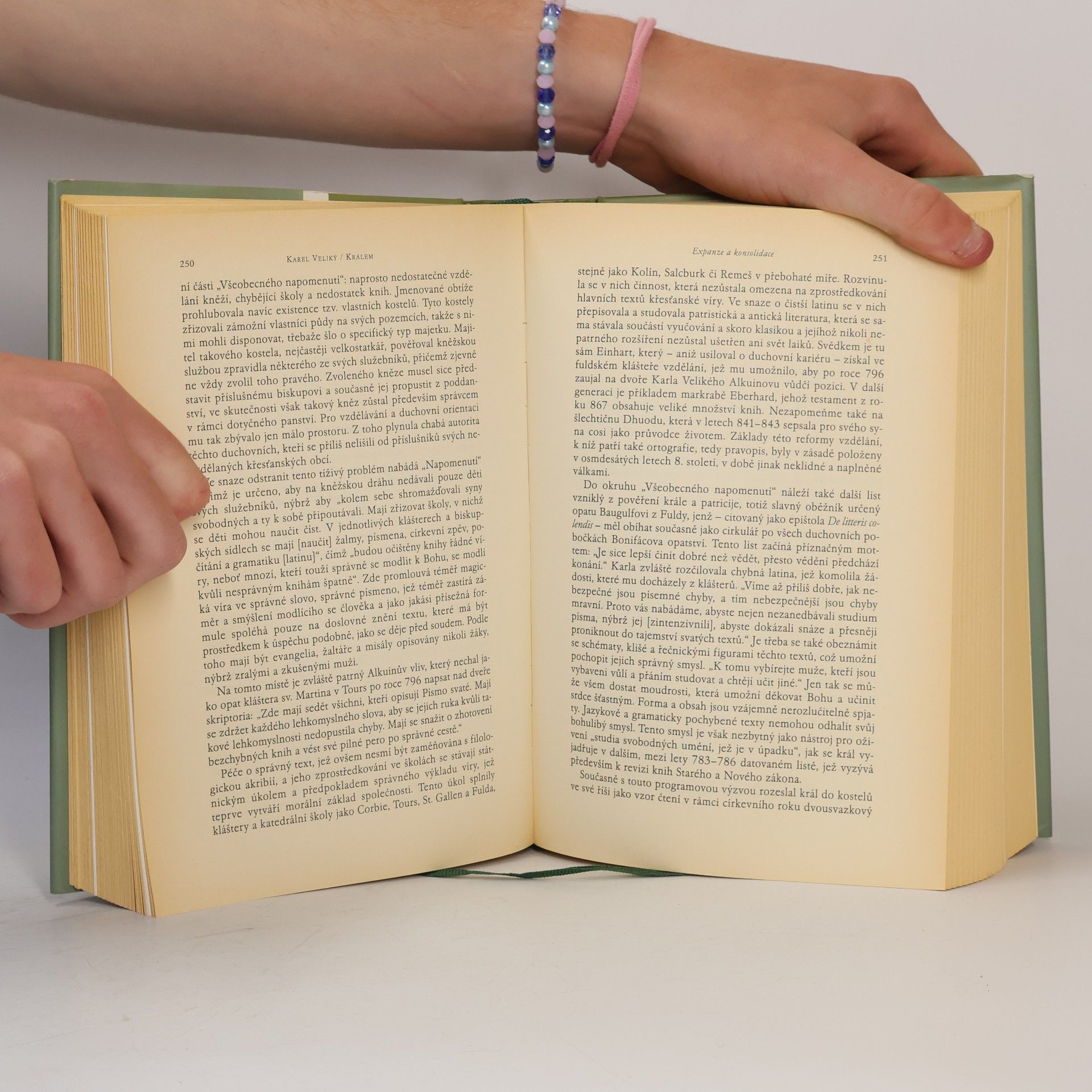 Collectif d'auteurs Karel Veliký - vládce Západu