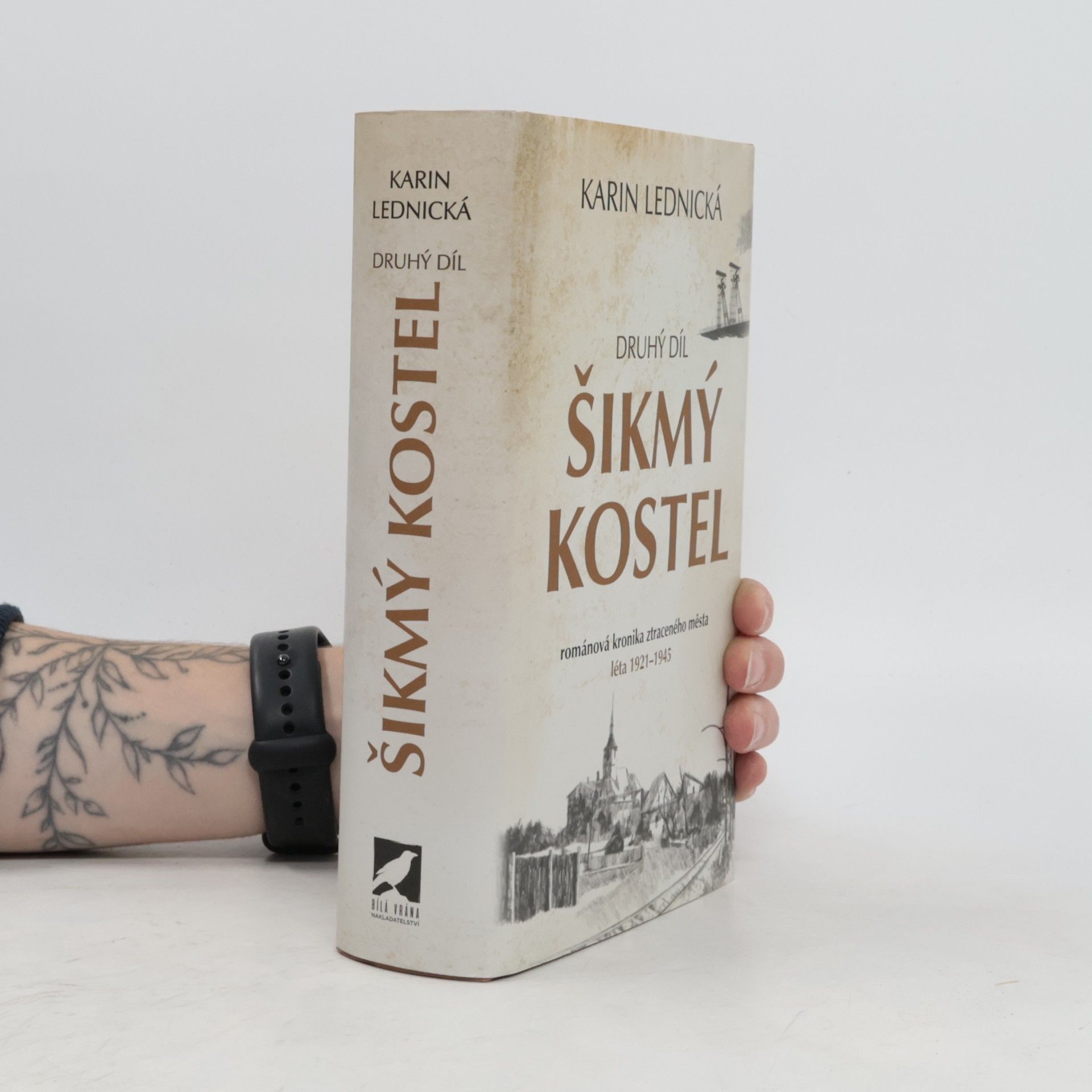 Karin Lednická Šikmý kostel 2
