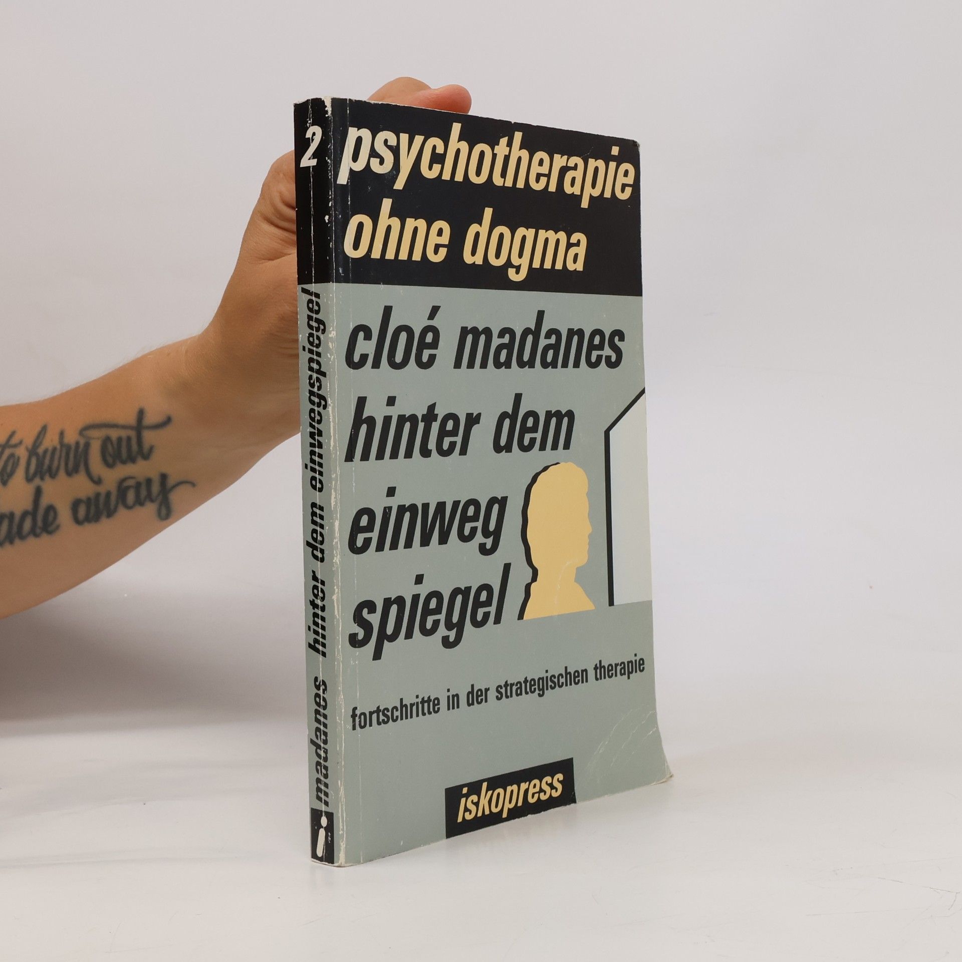 Hinter dem Einwegspiegel