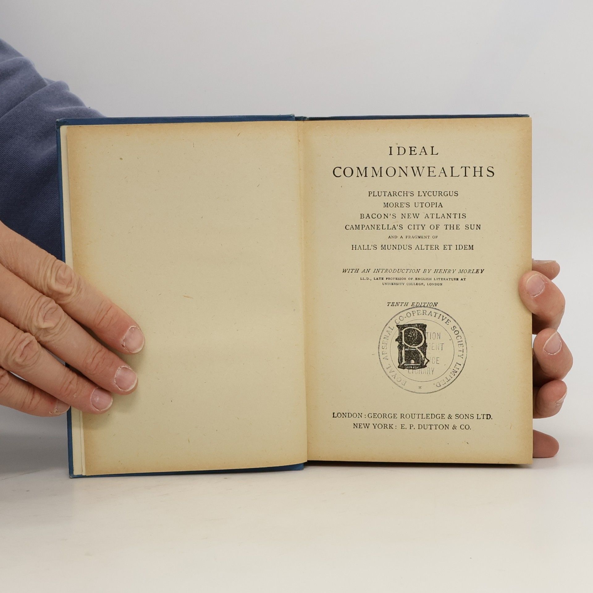 kolektiv Ideal Commonwealths