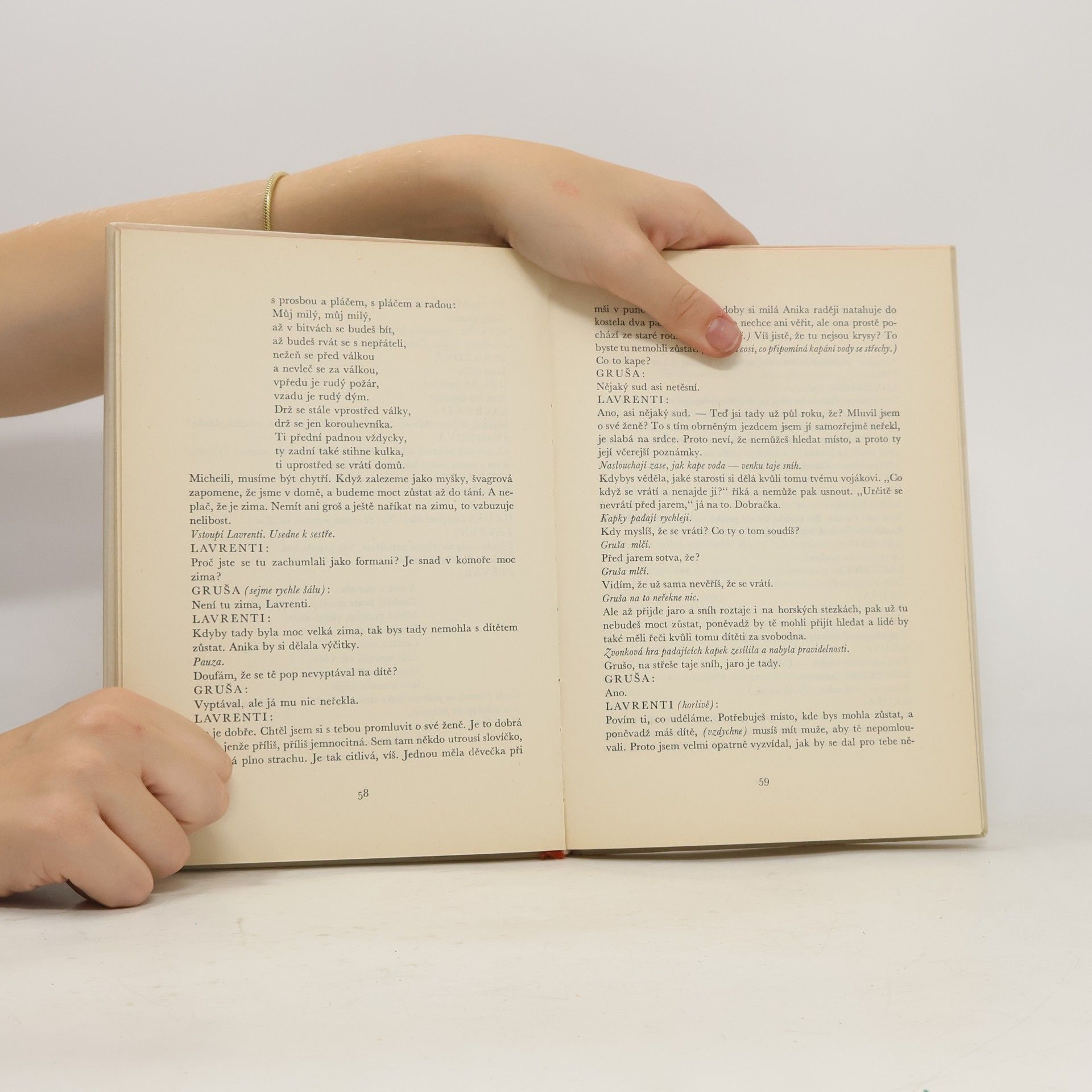 Bertolt Brecht Kavkazský křídový kruh
