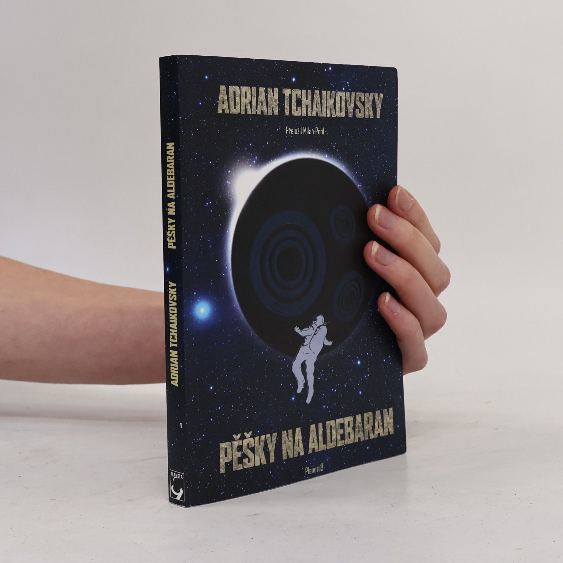 Adrian Tchaikovsky Pěšky na Aldebaran